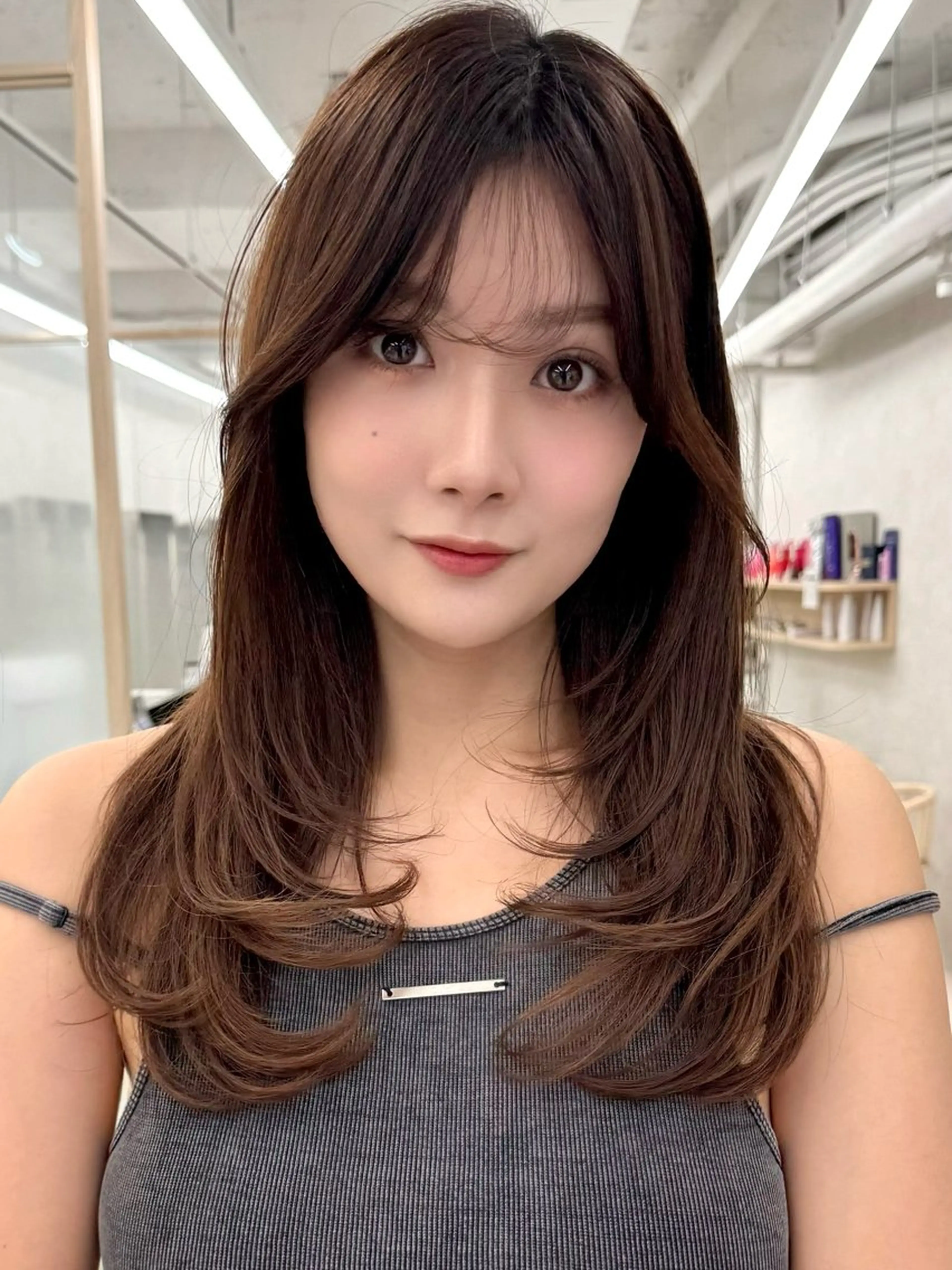 セミロング 三鷹で1番ショート ボブをカットする新谷のヘアスタイル