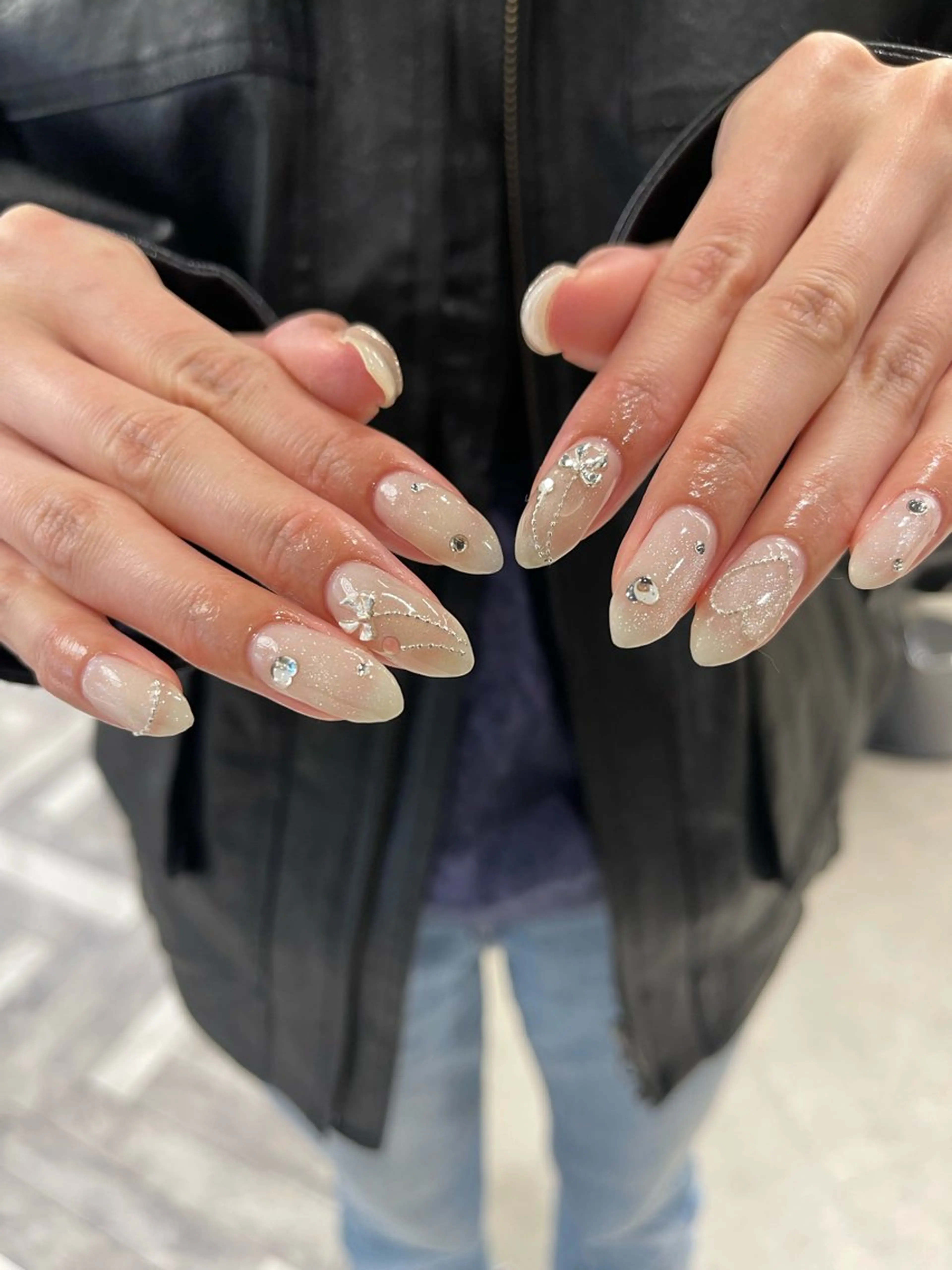 カラー ハンドネイル ユナ🌙 nailのネイルデザイン