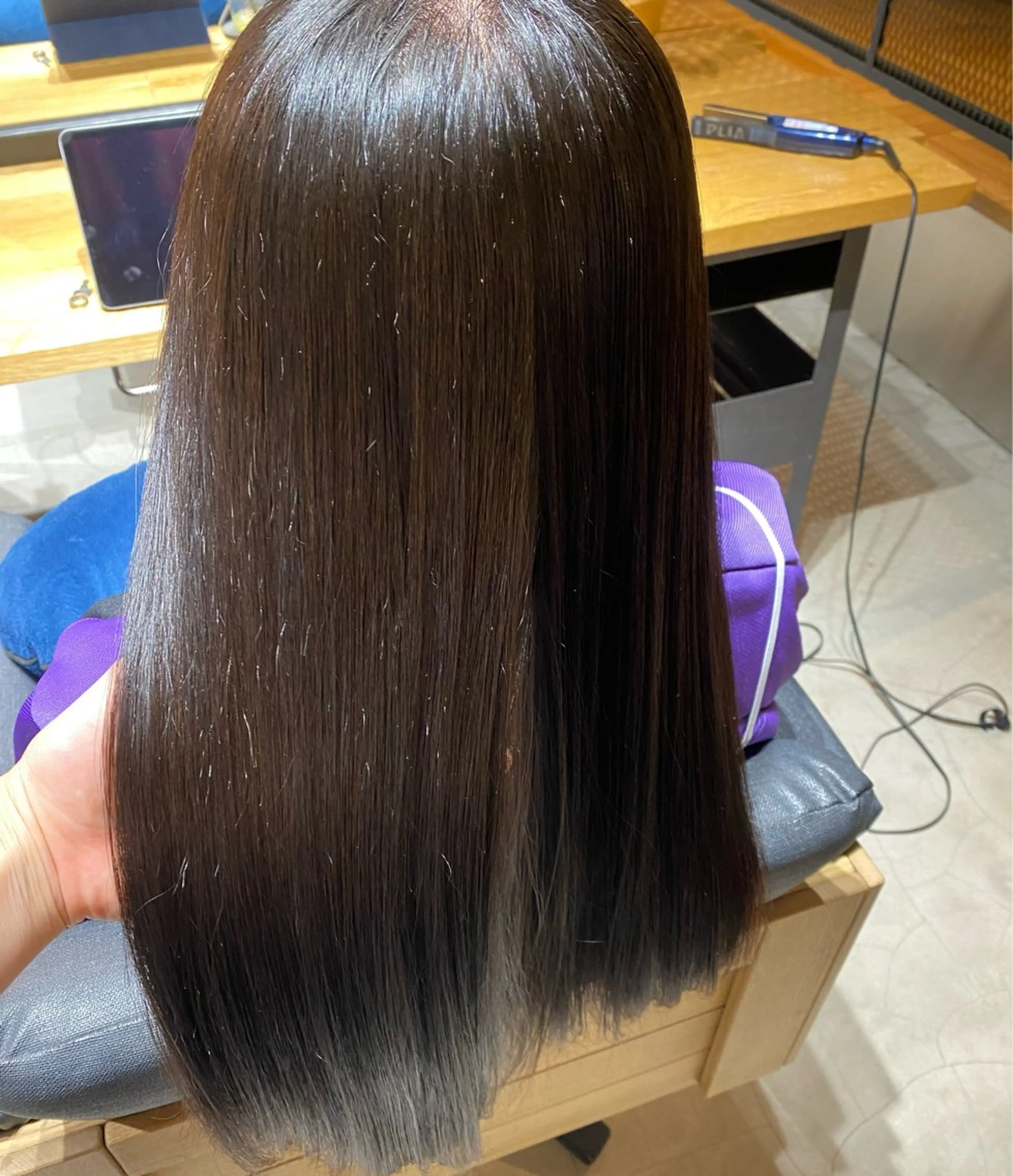 ストレートパーマ+トリートメント(全体も可能)の写真