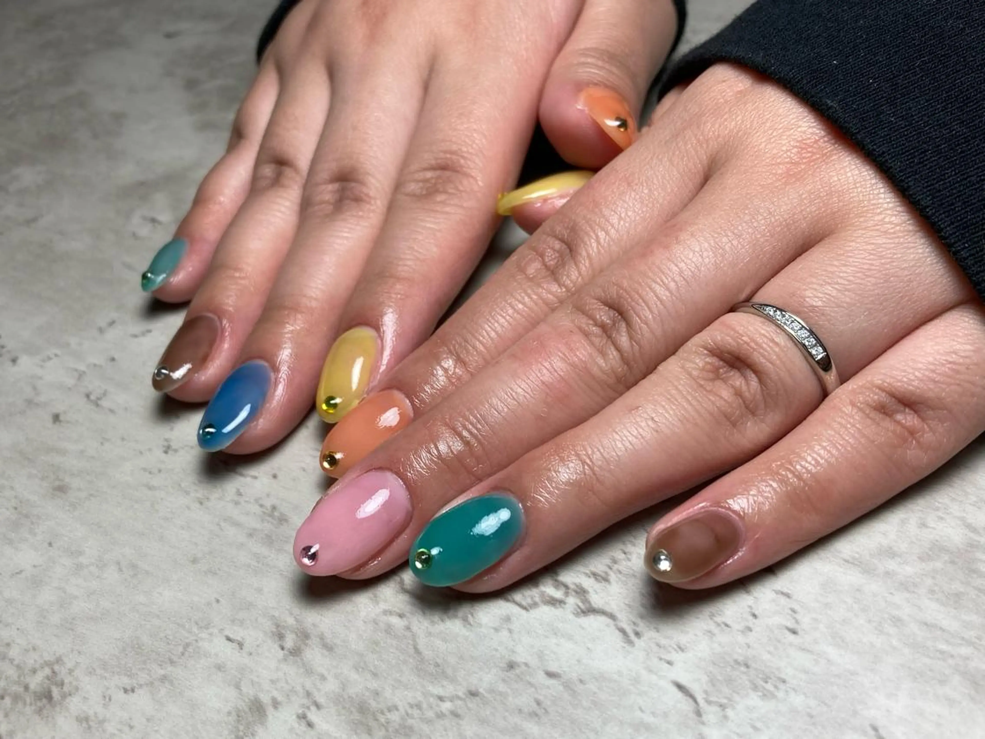 ネイル ハンドネイル フットネイル rea .のネイルデザイン