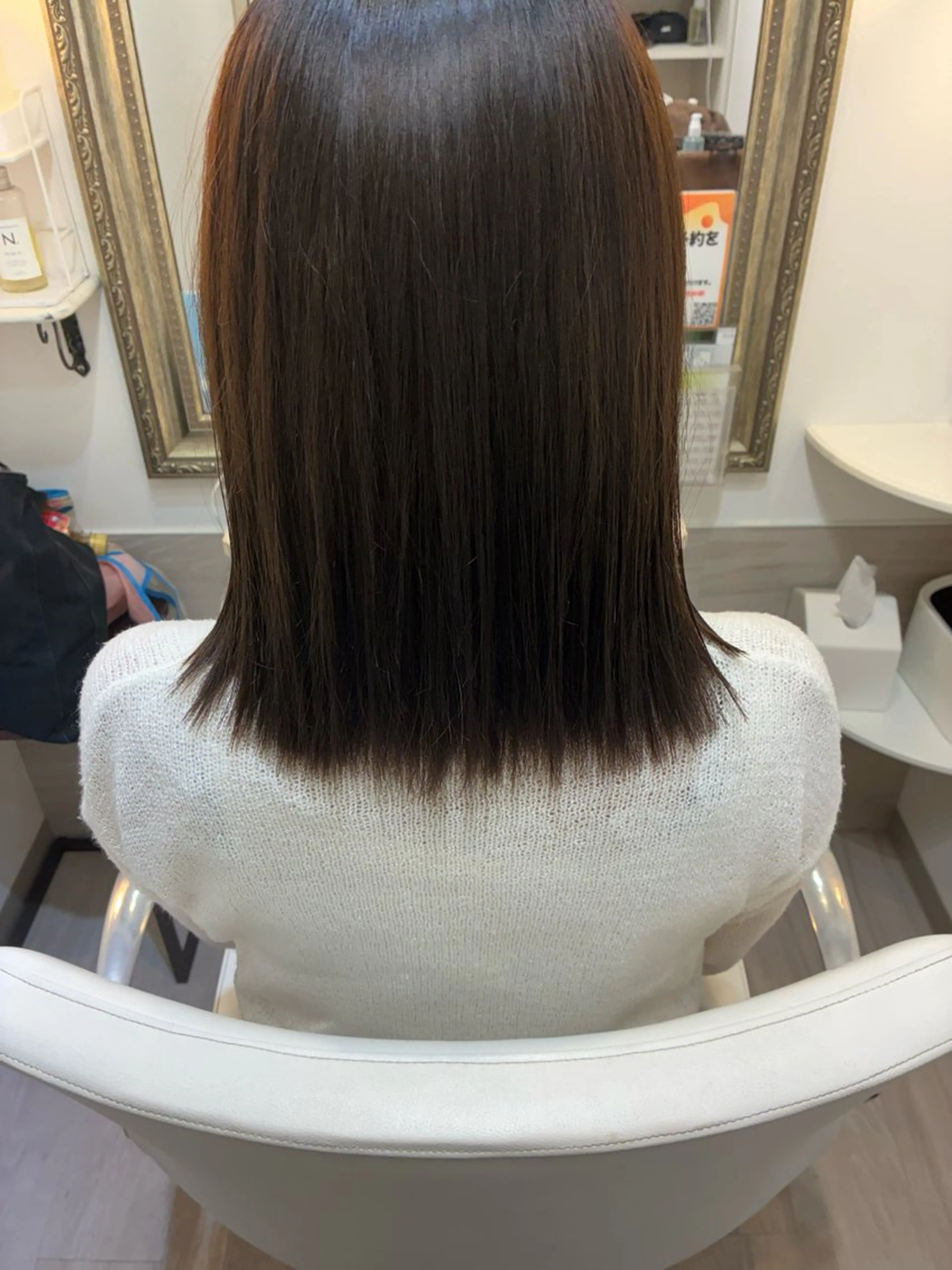 ミディアム 縮毛矯正 トリートメント ✨透明感カラー✨ ☘️くすみカラー☘️のヘアスタイル