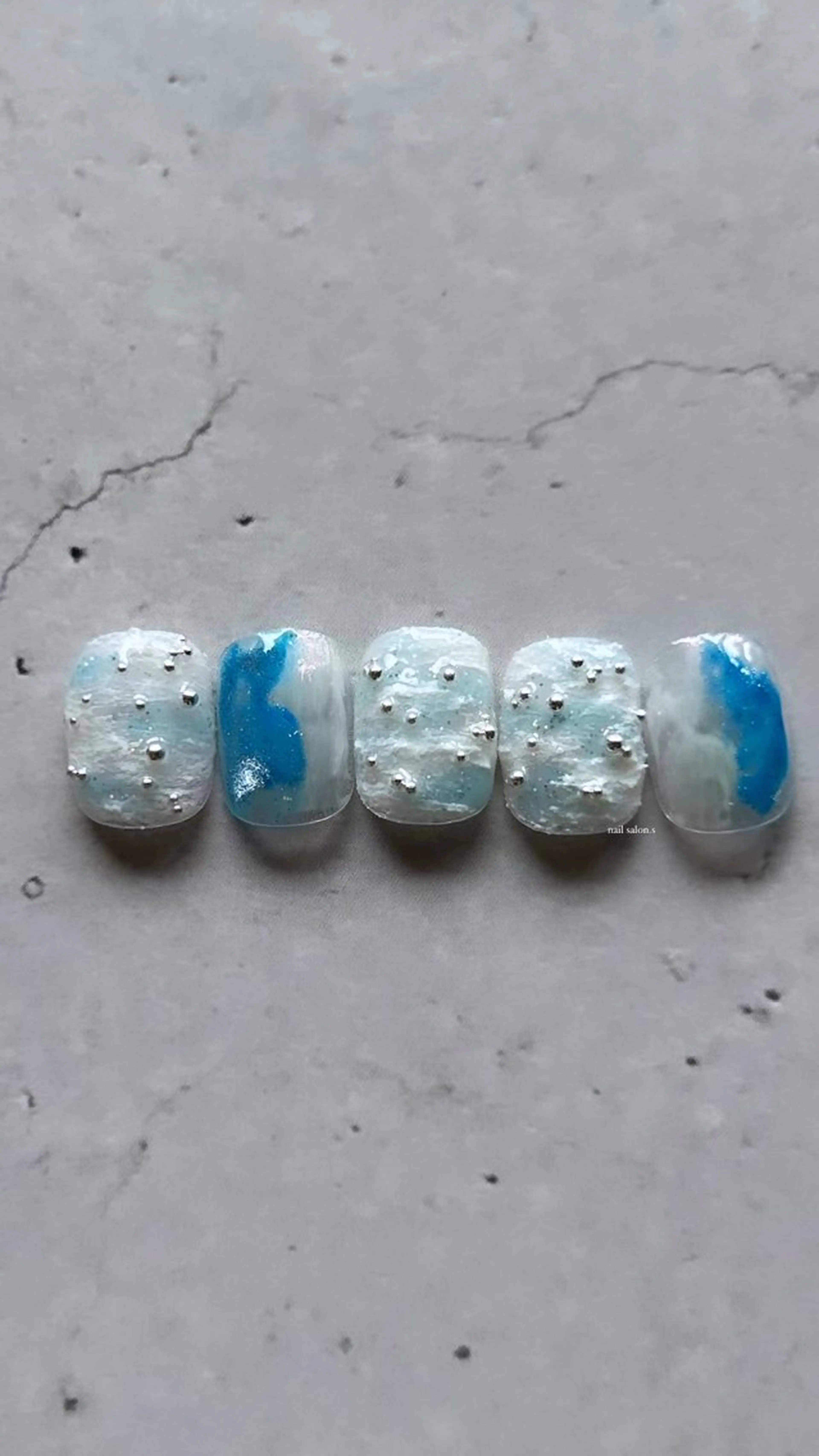 ネイル 関山 志乃のネイルデザイン