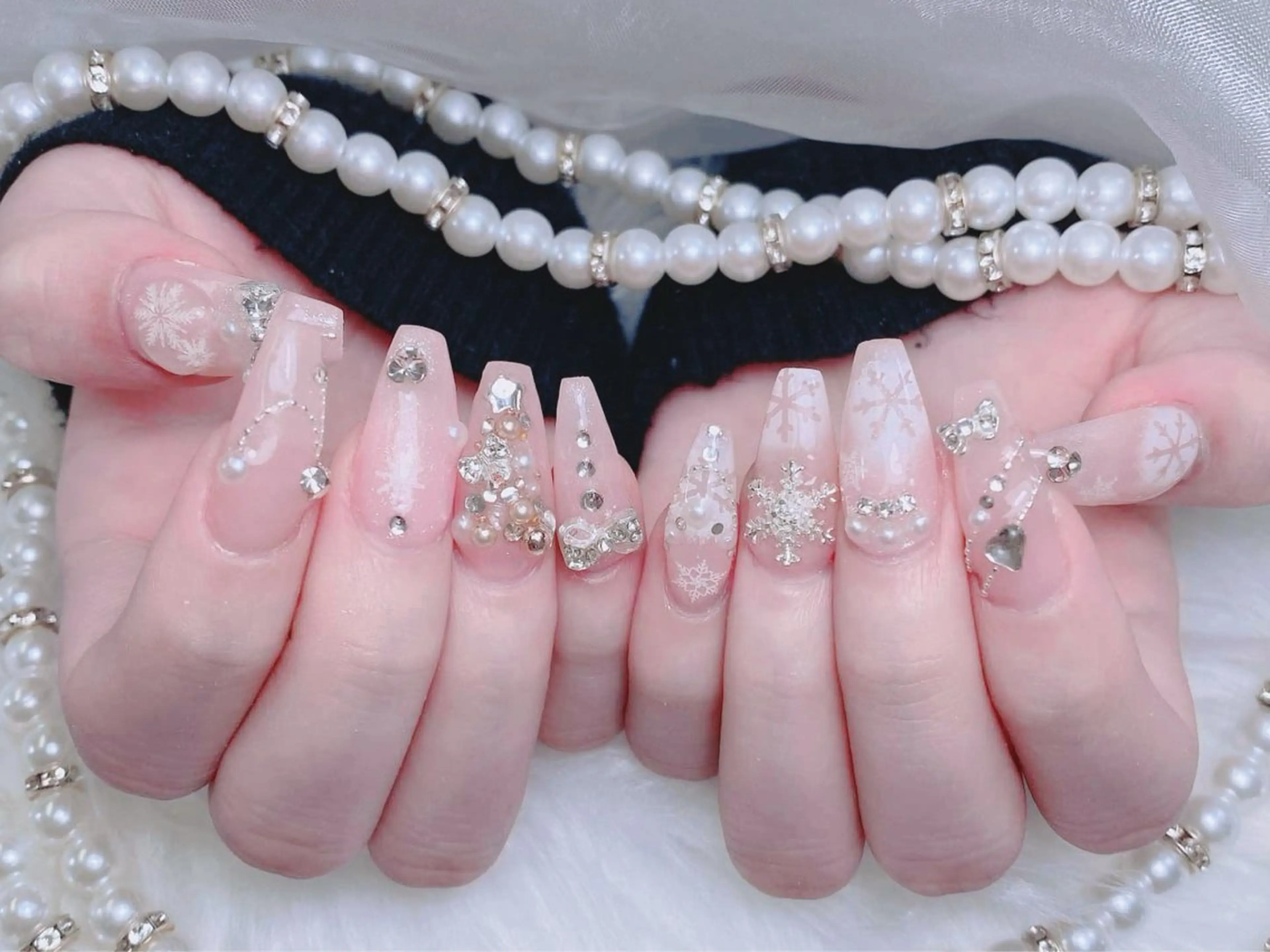 ネイル 成人式 ジェルネイル ロングネイル マグネットネイル ミディアムネイル ハンドネイル MoMoA Nail ネイル長さ出し専門店のネイルデザイン