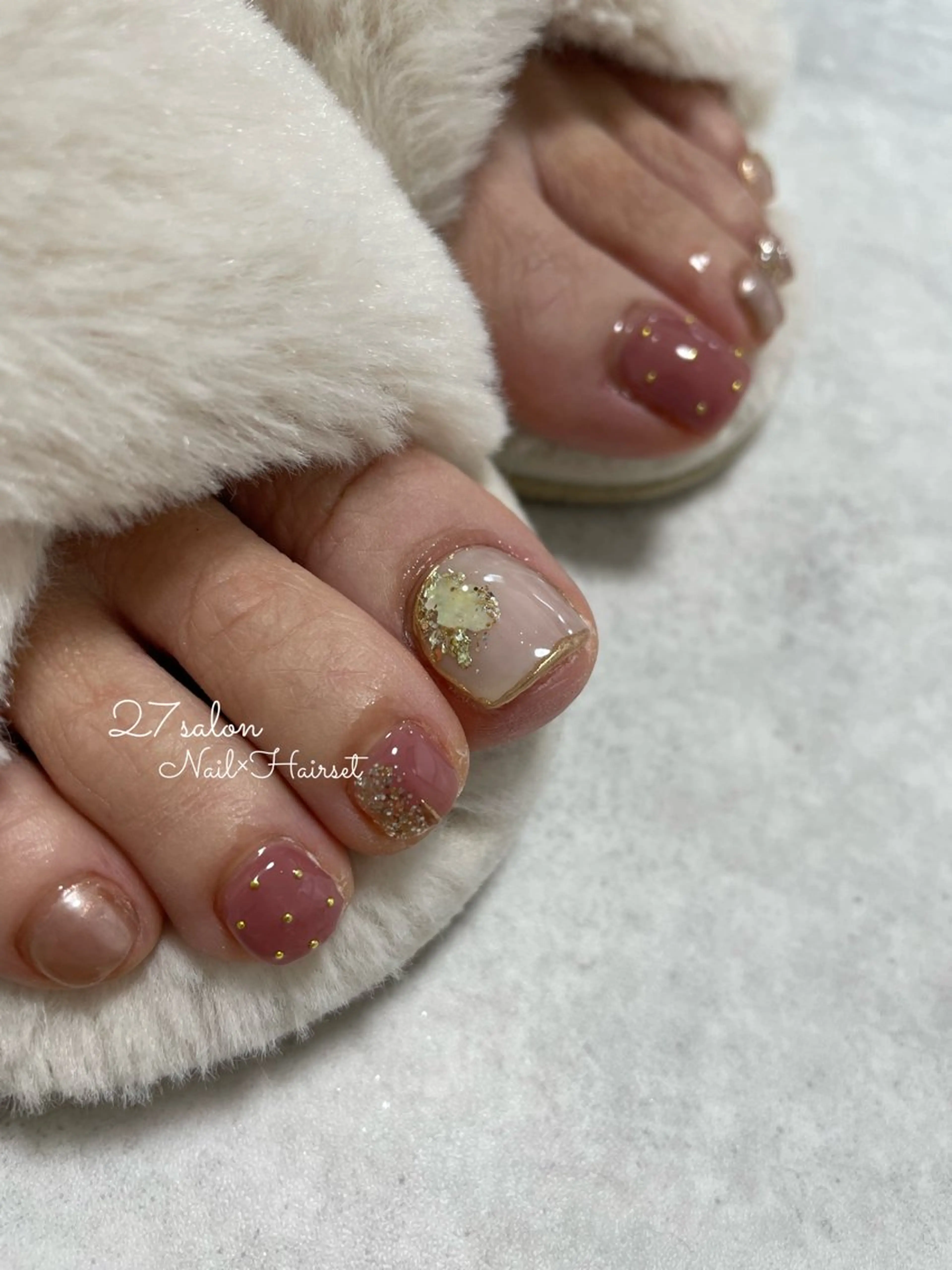 ネイル フットネイル ニュアンスネイル ピンク 27salon yuinaのネイルデザイン