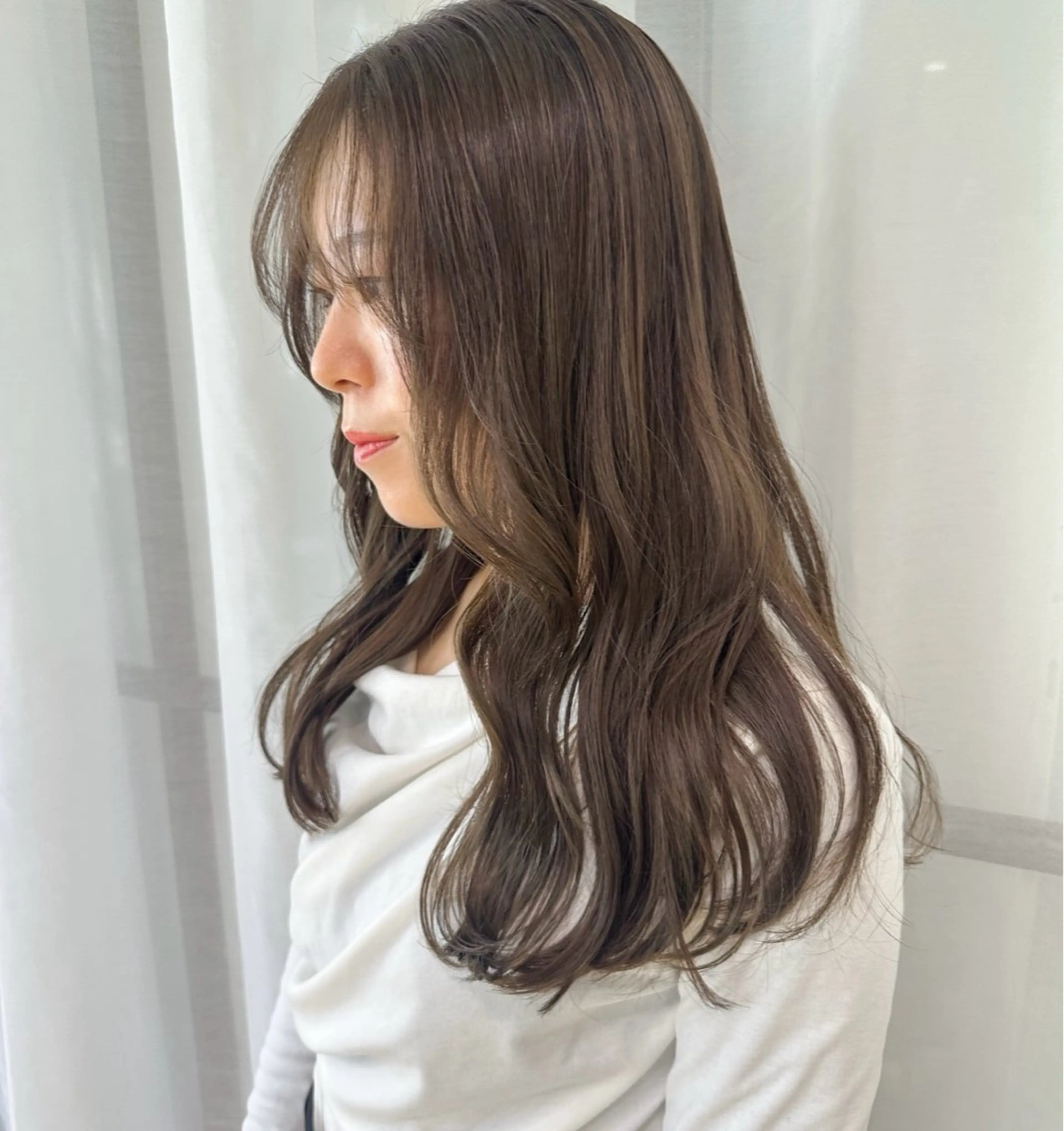 ロング カラー ベージュカラー ブリーチ 透明感カラー オリーブベージュ ヘアカラー トリートメント 平野恵/透明感カラー ブリーチ/ボブのヘアスタイル