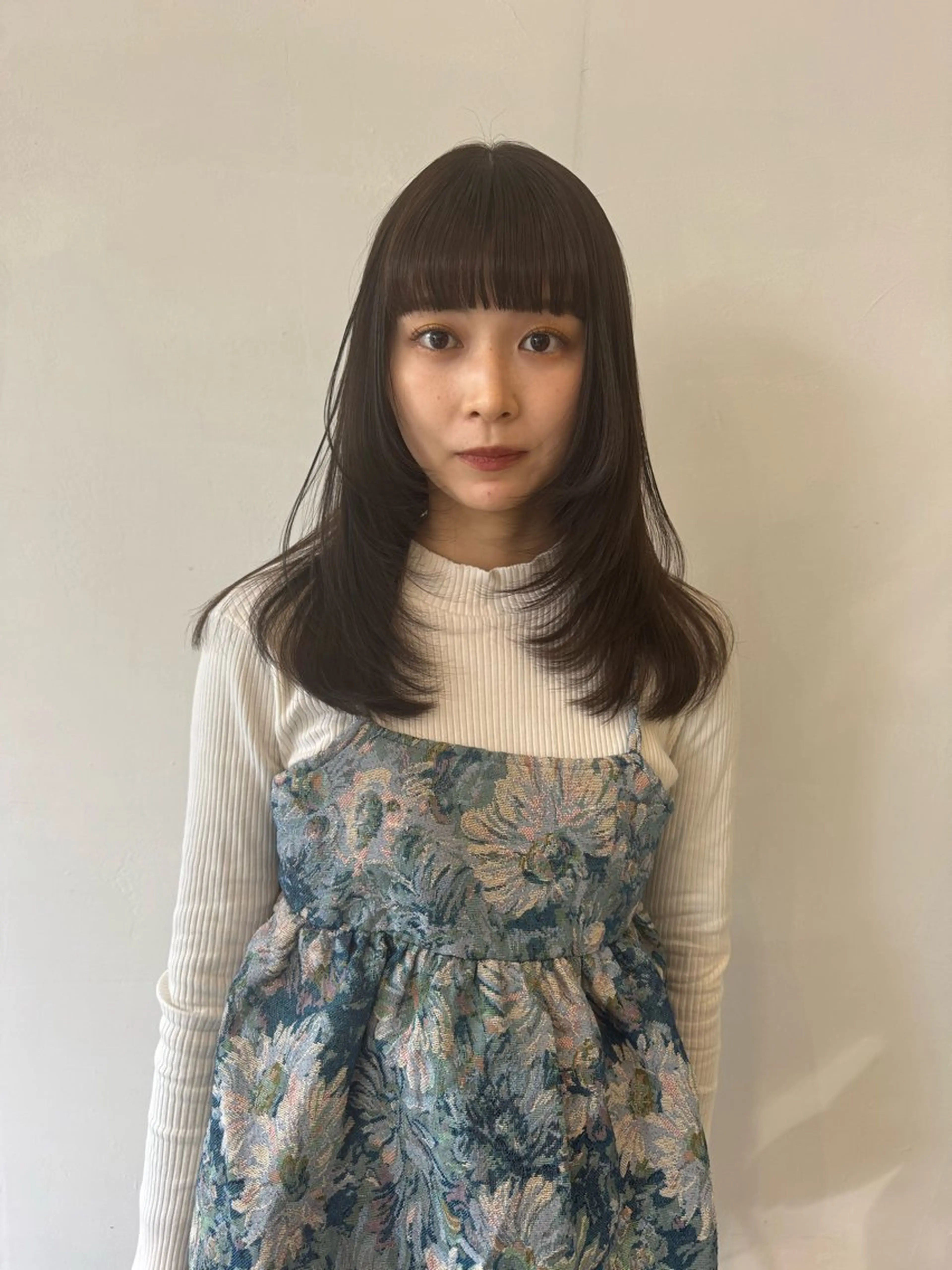 セミロング カラー アッシュ 透明感カラー レイヤーカット ヘアカラー トリートメント ill/ダブルカラー 髪質改善/小島のヘアスタイル