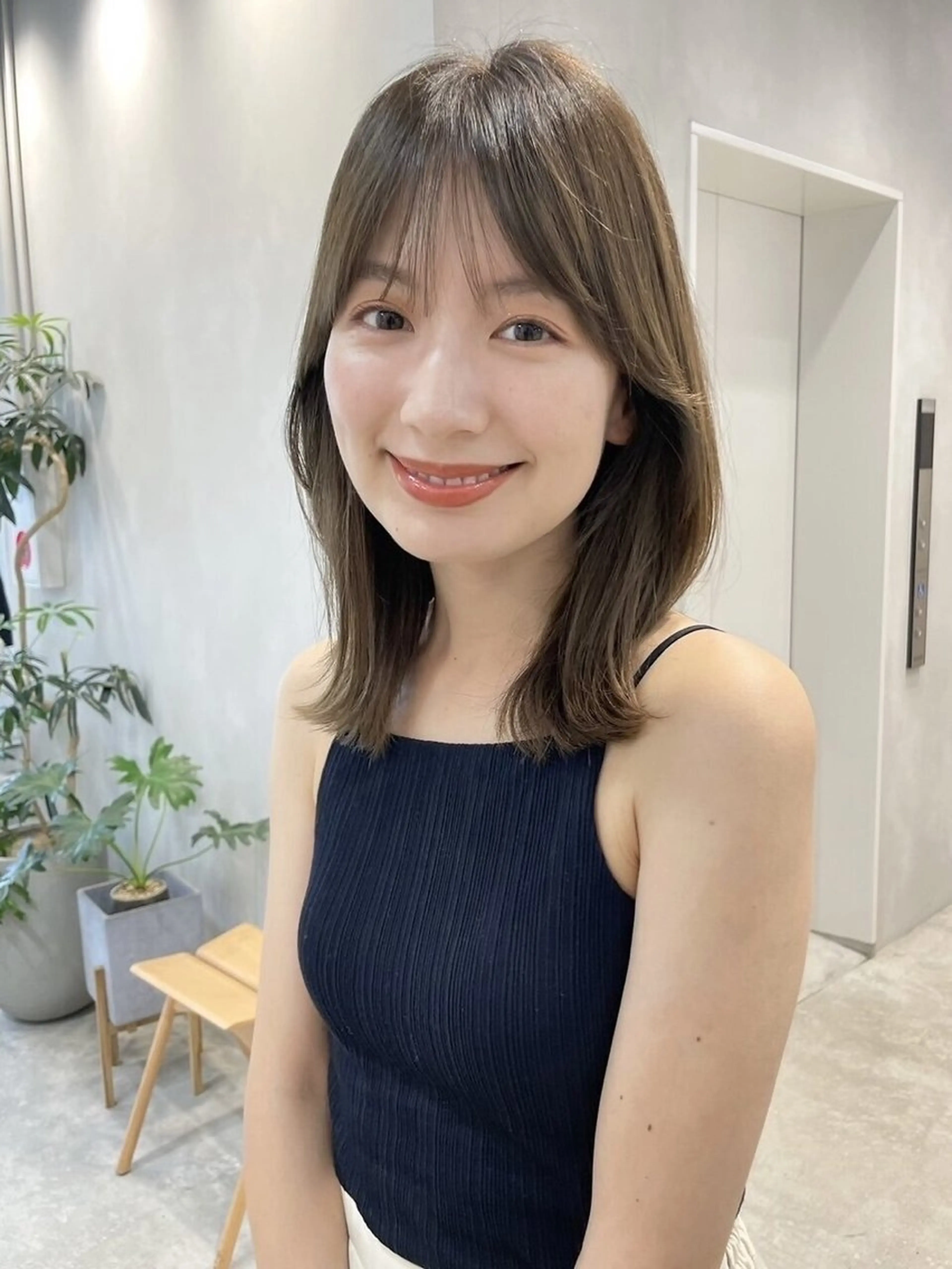 セミロング カラー お悩み解決縮毛矯正 レイヤー達人柴崎大樹のヘアスタイル