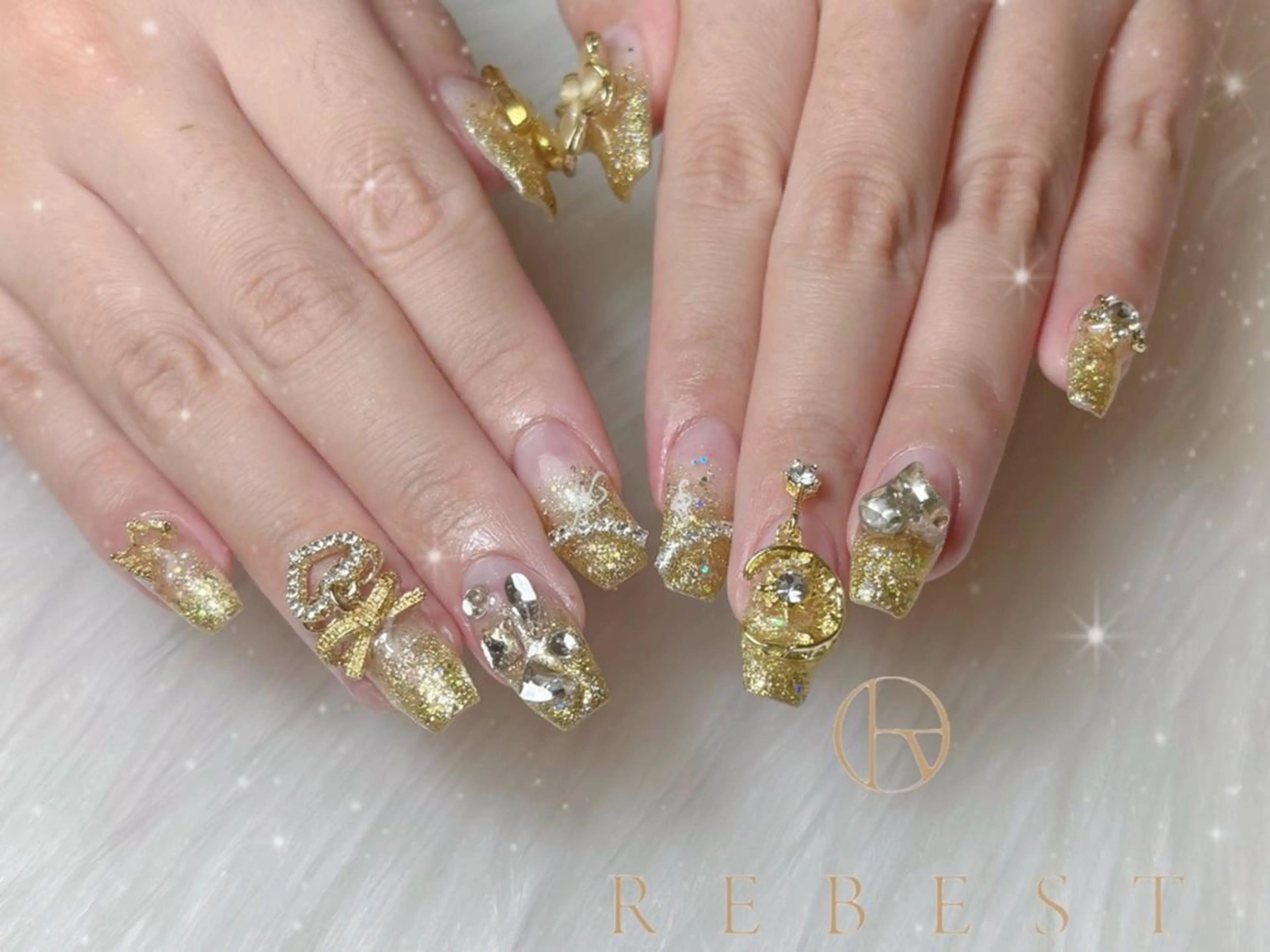 ネイル ❤️💛REBEST 京橋　nailのネイルデザイン
