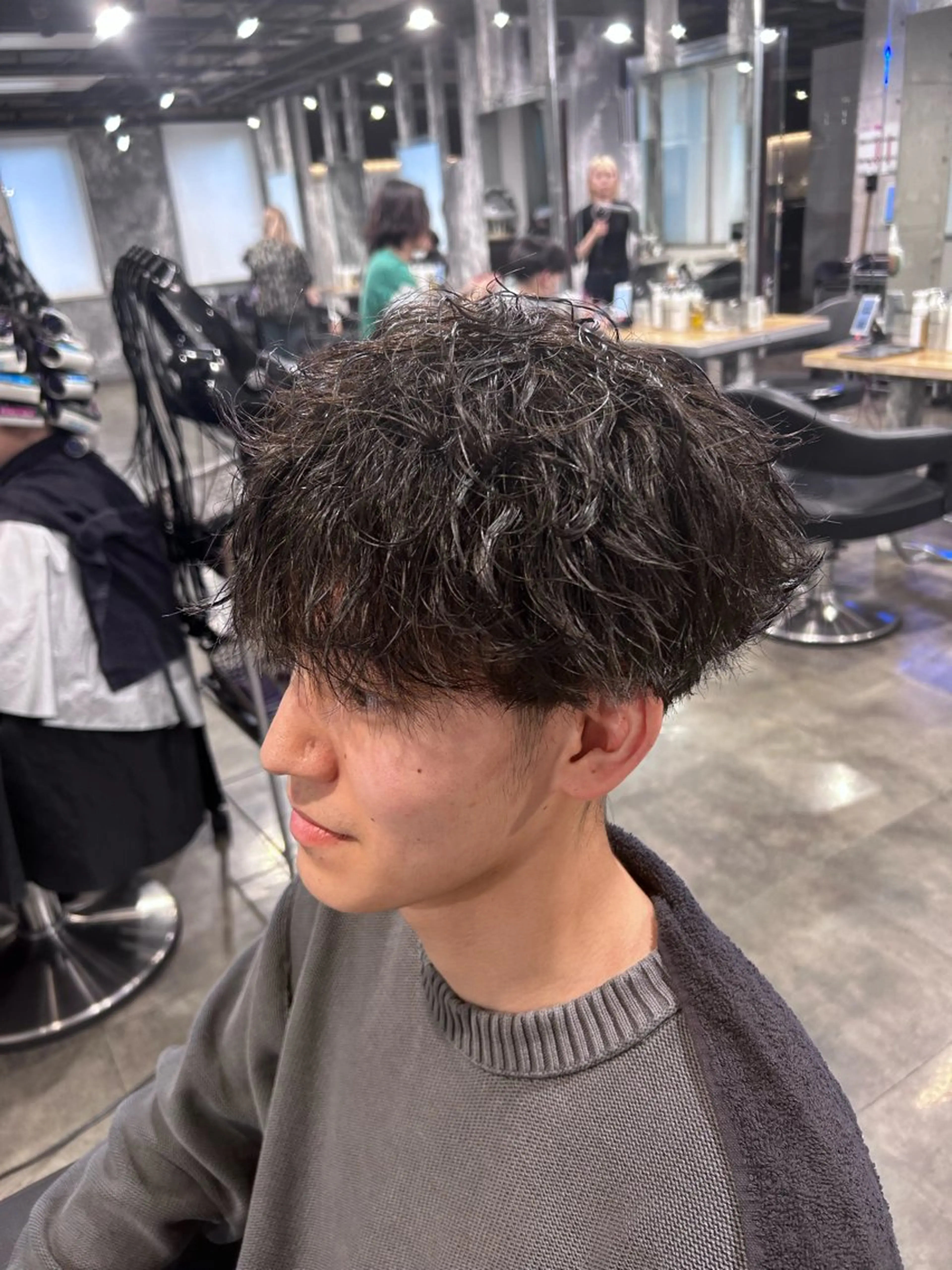 メンズ メンズパーマ 波巻きパーマ メンズ特化美容師 💠チナツのヘアスタイル