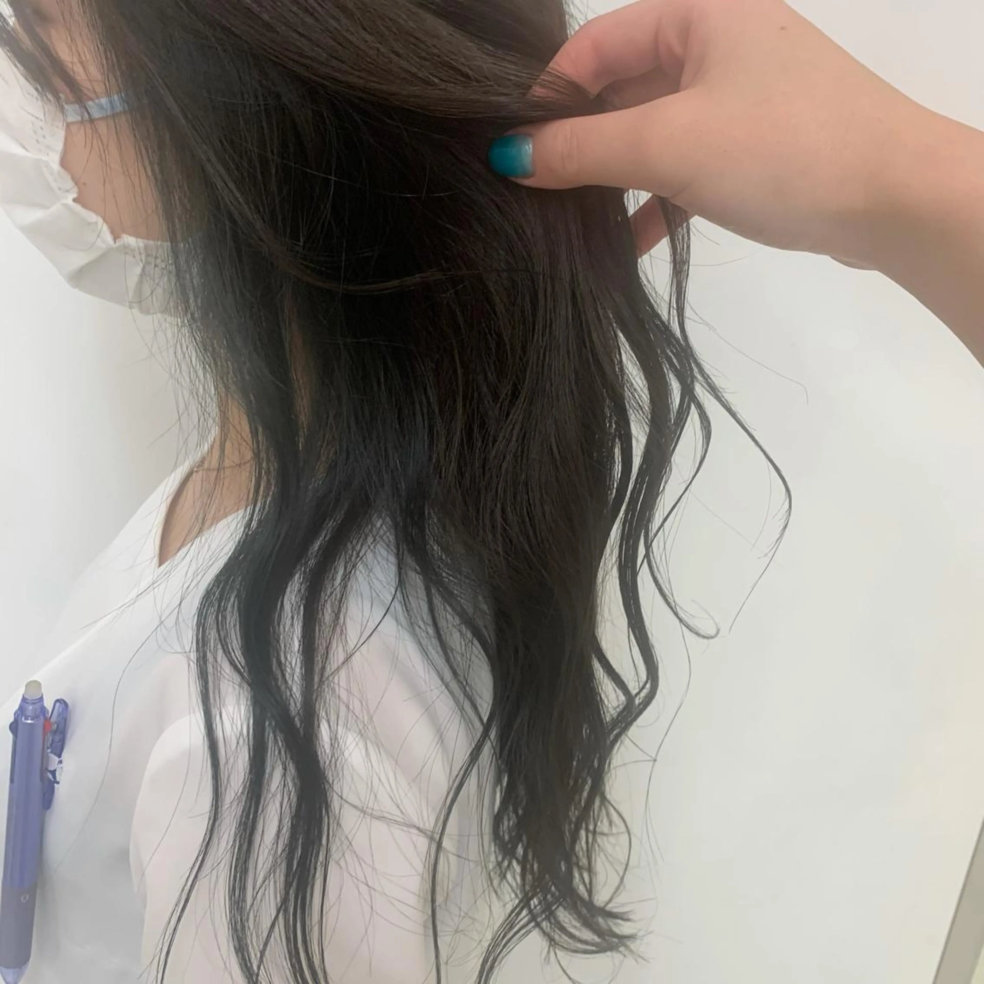 ロング カット ヘアカラー 川上 紗也加のヘアスタイル