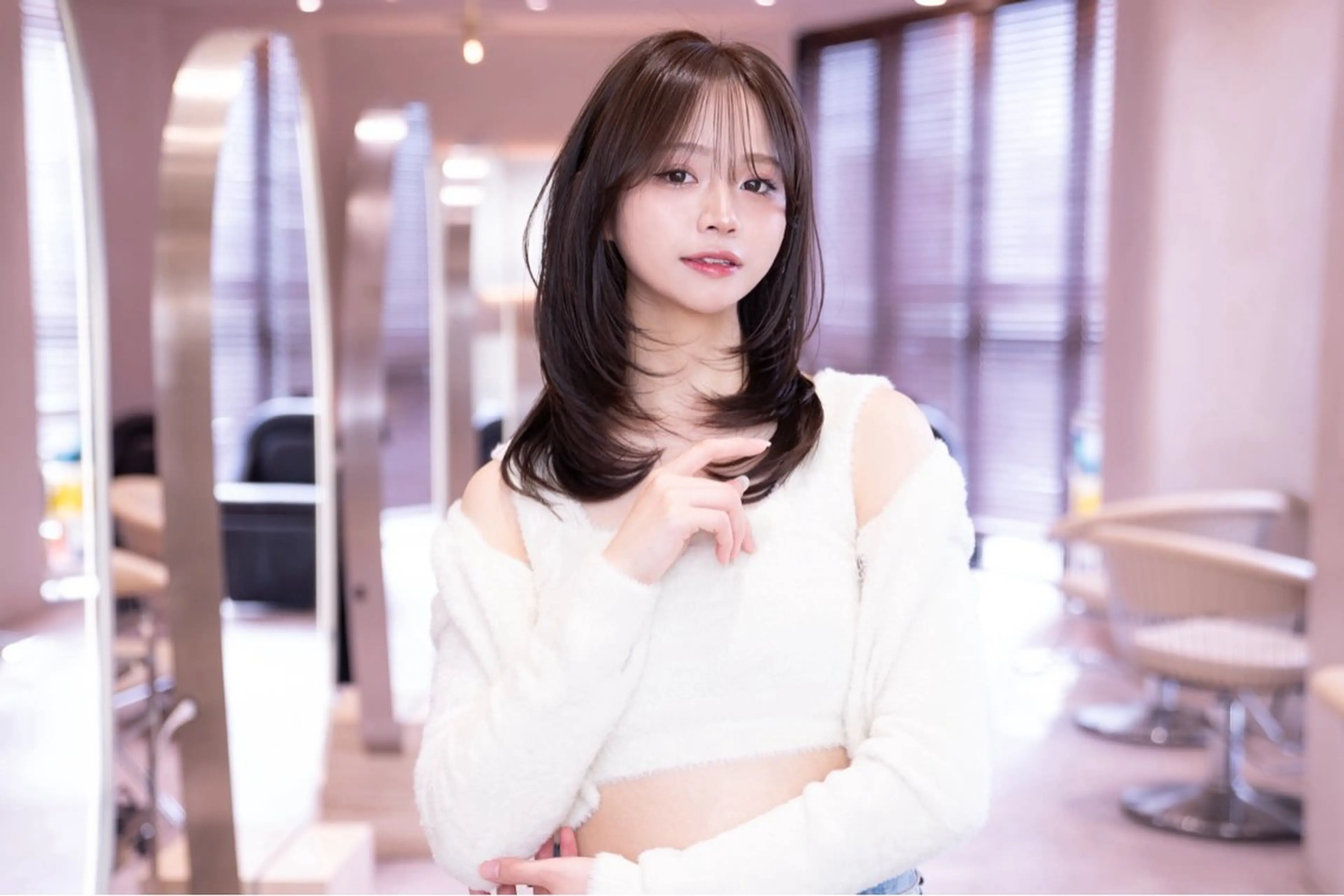 セミロング カラー くびれヘア 顔まわりレイヤー レイヤーカット 小顔カット カット ヘアカラー トリートメント 天神/韓国レイヤー/ 白水 雅人‪のヘアスタイル