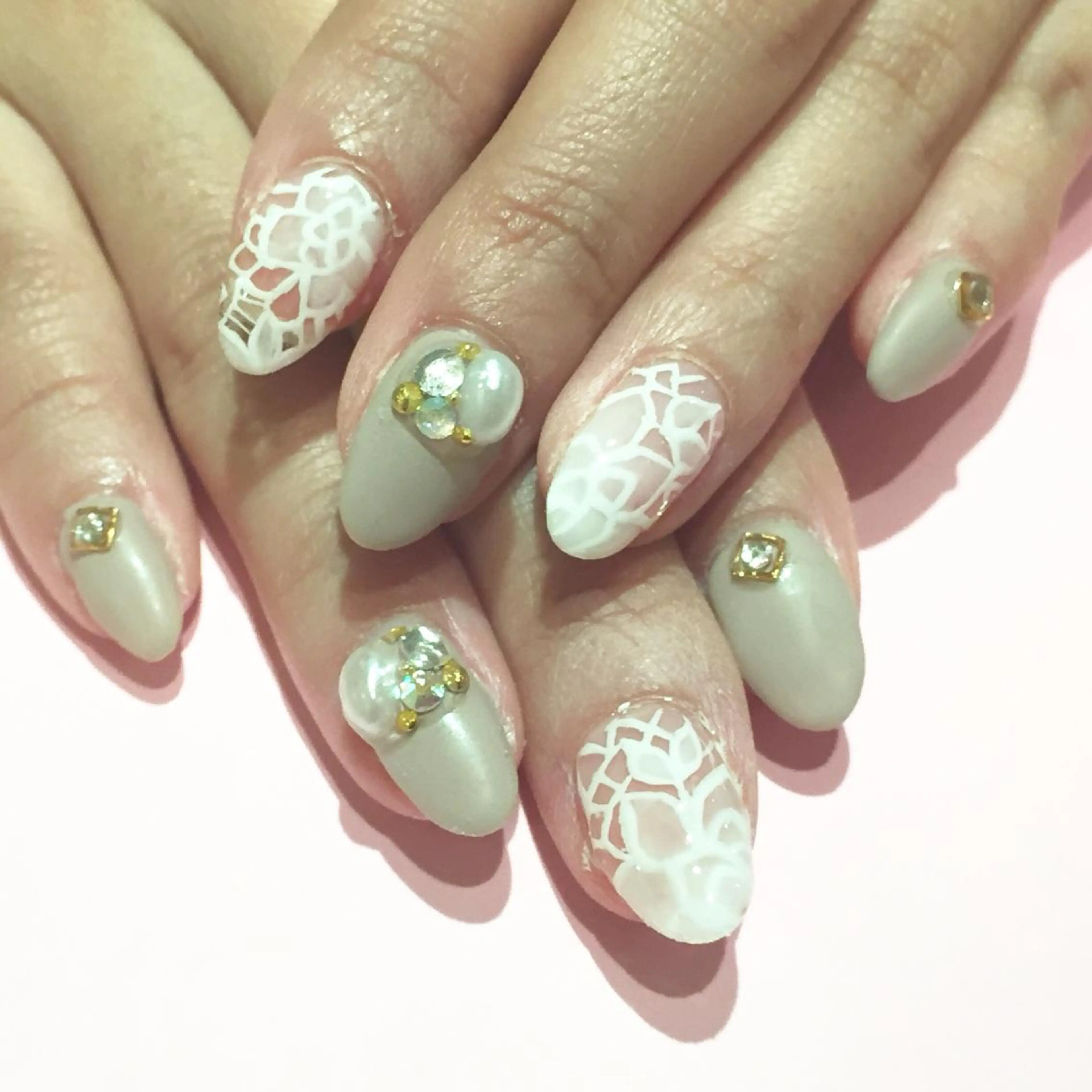 ネイル Nest 三田のマツエク・マツパデザイン