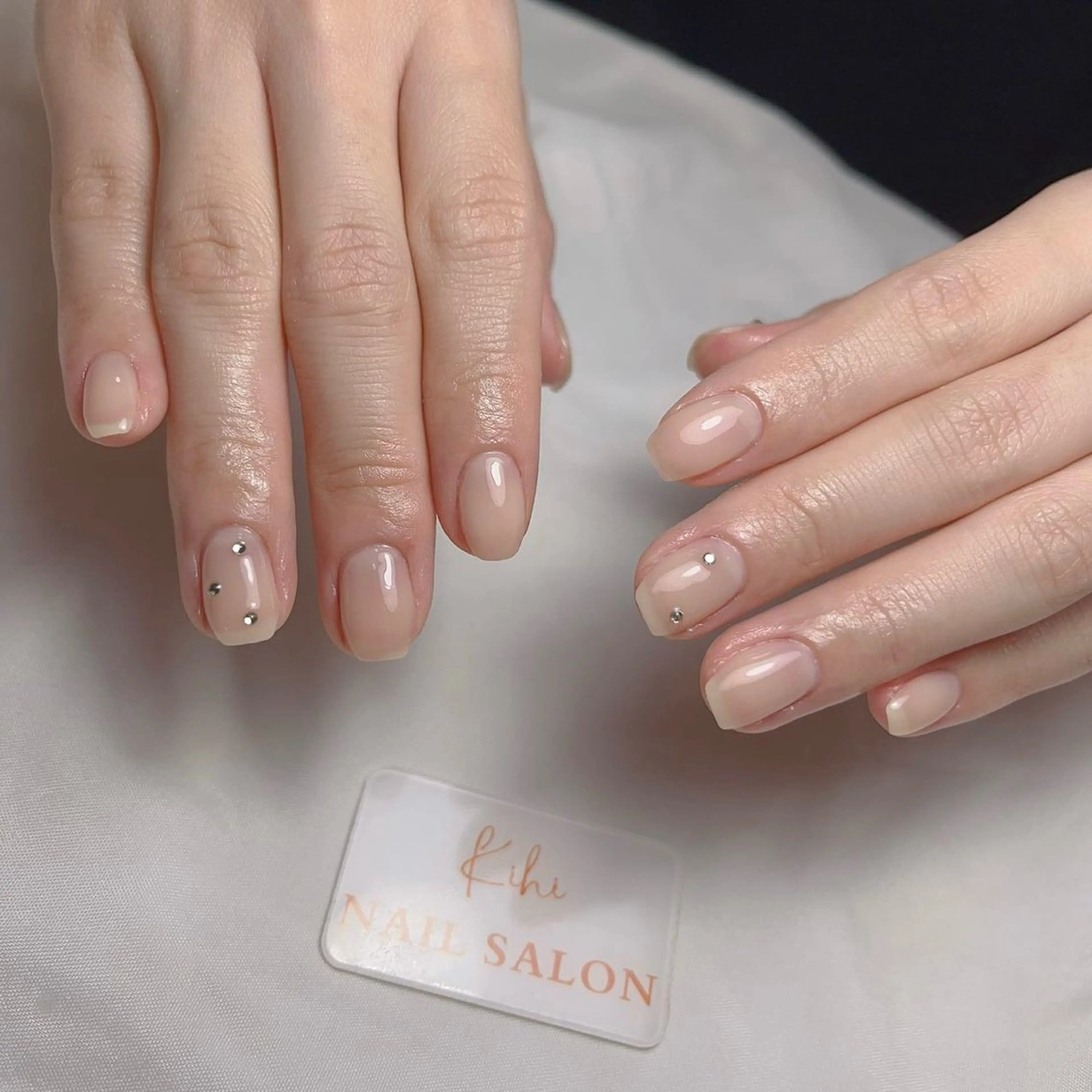 ネイル アートネイル フレンチネイル ジェルネイル グラデーション 韓国ネイル ハンドネイル ハンドケア さくら💮💮 【オフ無料】のネイルデザイン