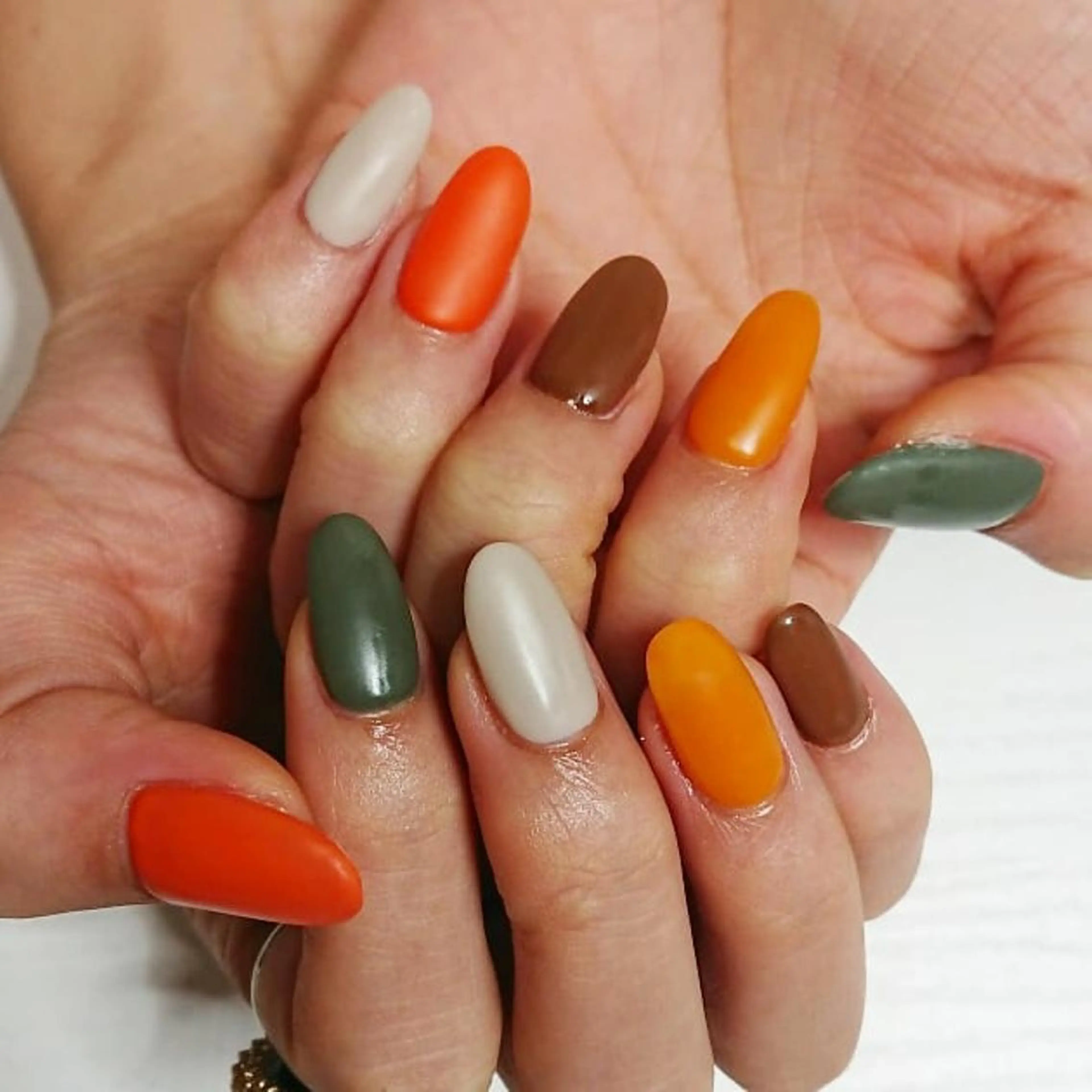 ネイル マットネイル ハンドネイル Lilith Nailのネイルデザイン