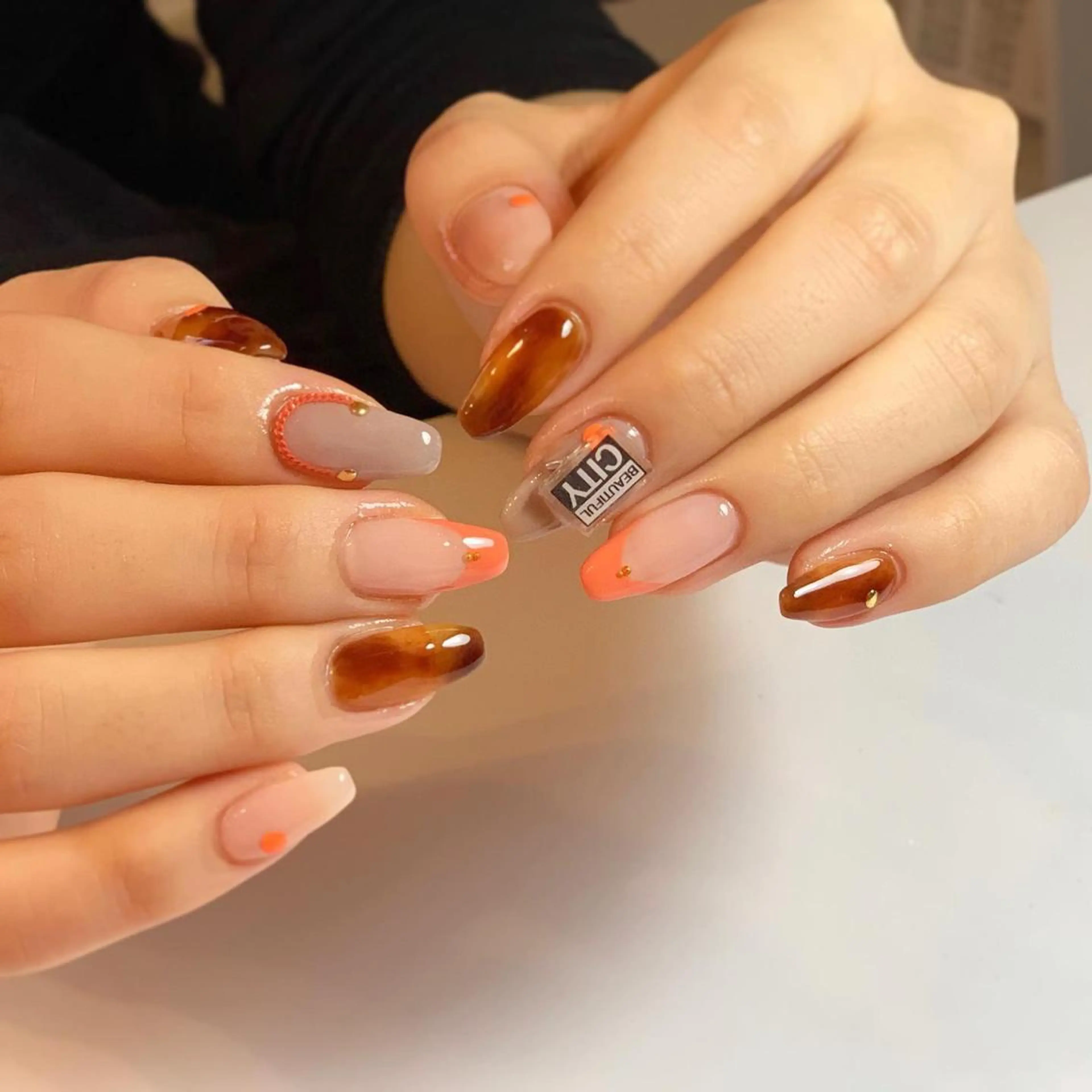 ネイル S. JEWELのネイルデザイン