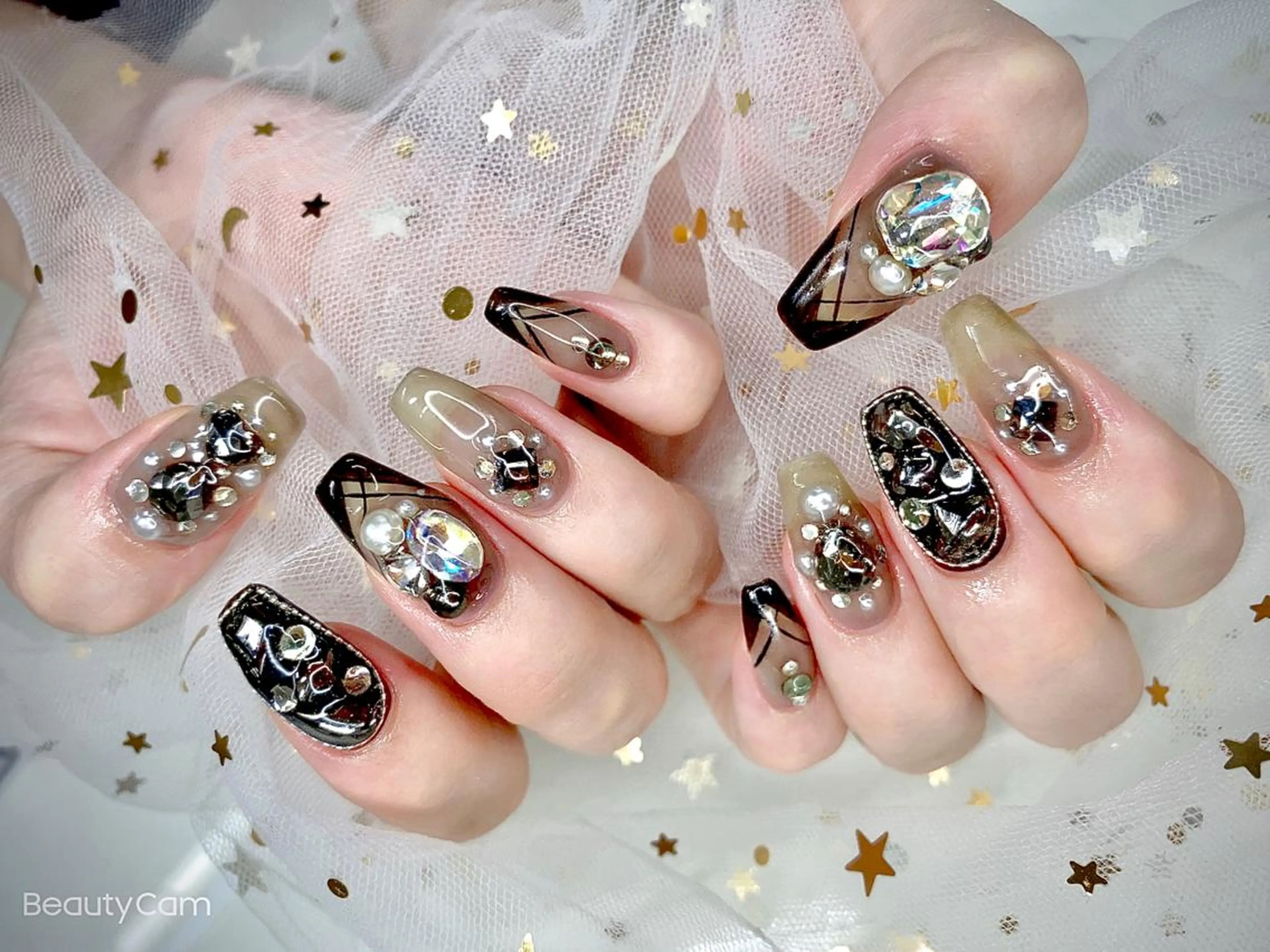 ネイル I-nailロング /ワンホン/キラキラのネイルデザイン