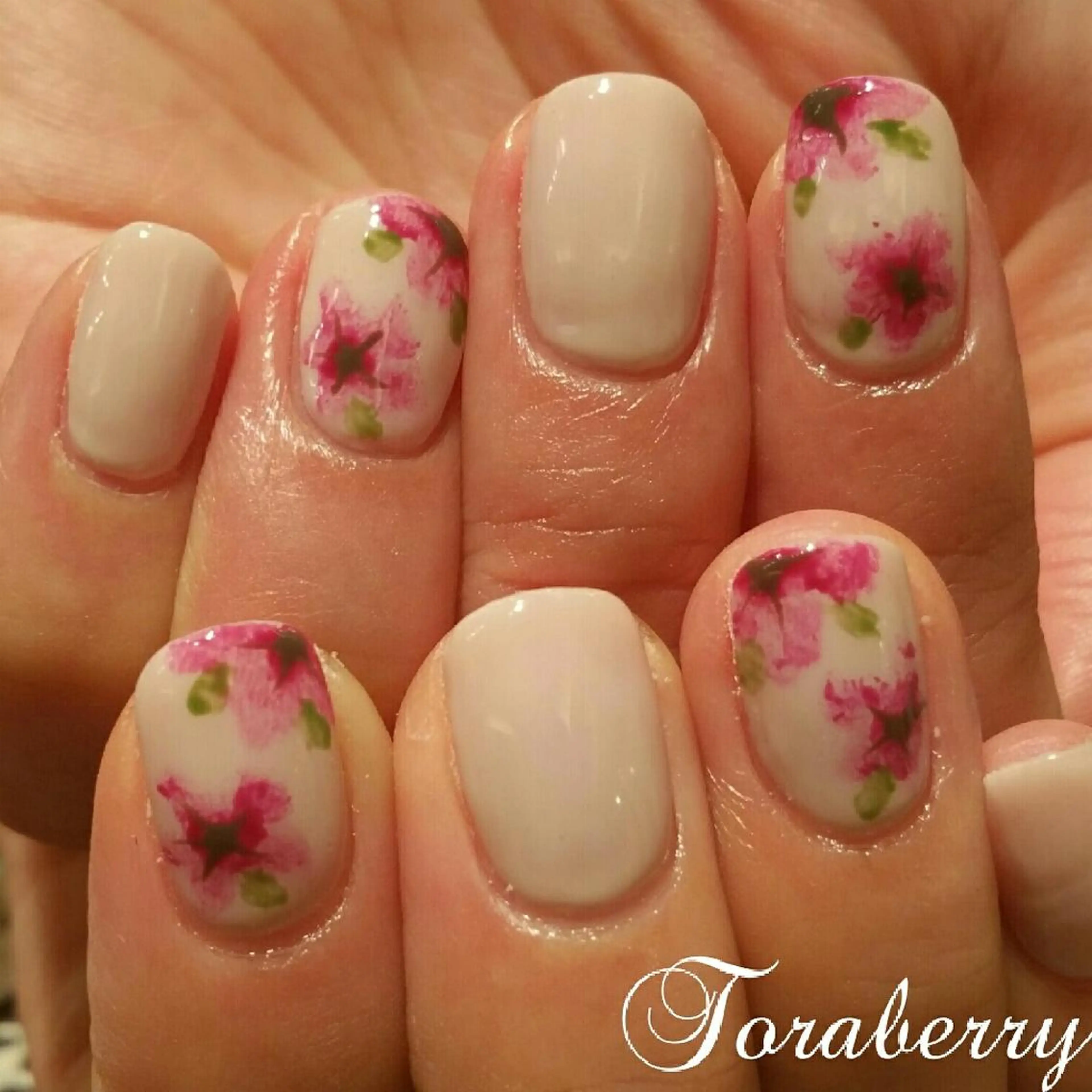 ネイル ネイリスト なつみのネイルデザイン