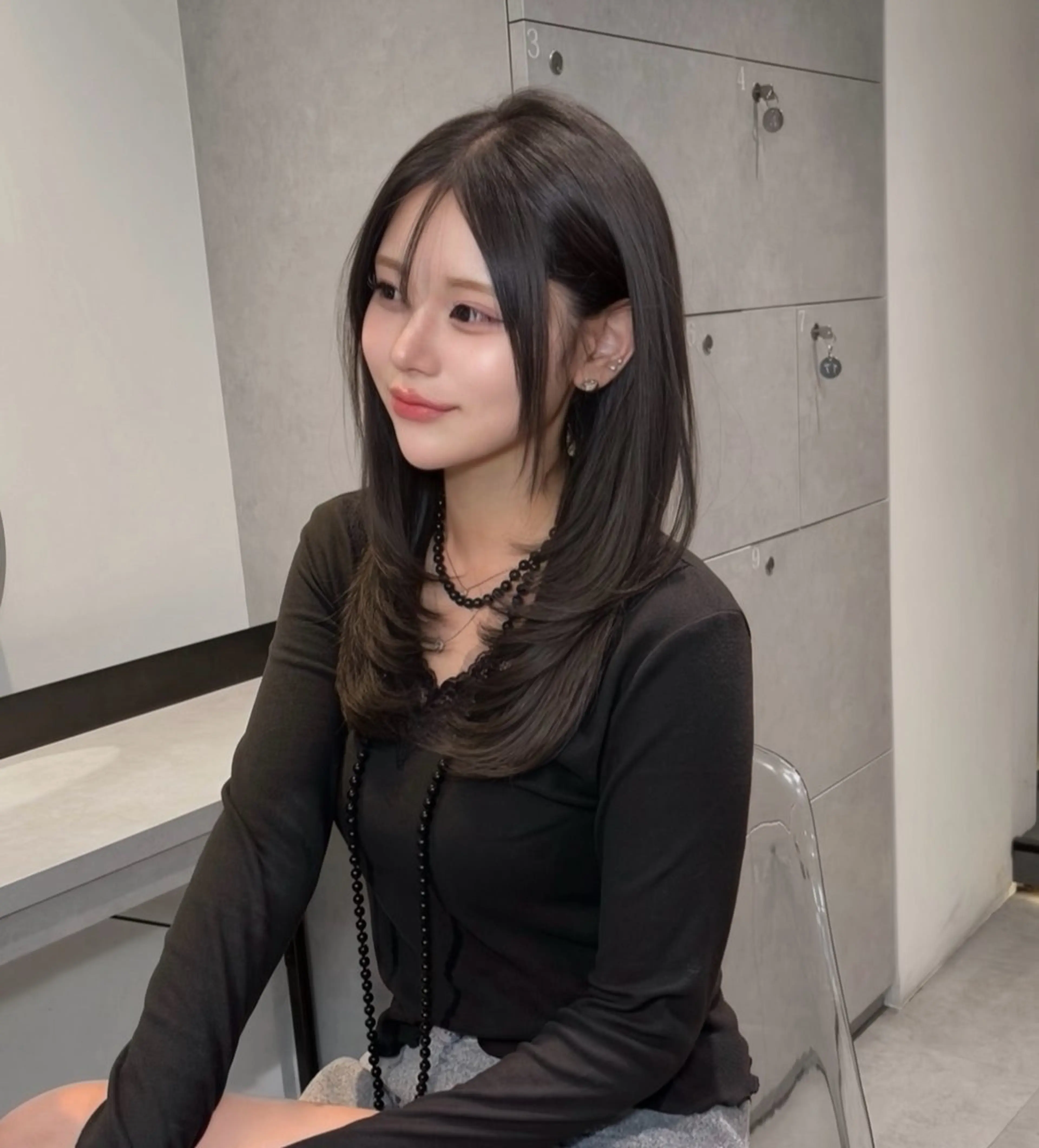 ロング ハッシュカット ハイレイヤー レイヤーカット 吉村 駿佑のヘアスタイル