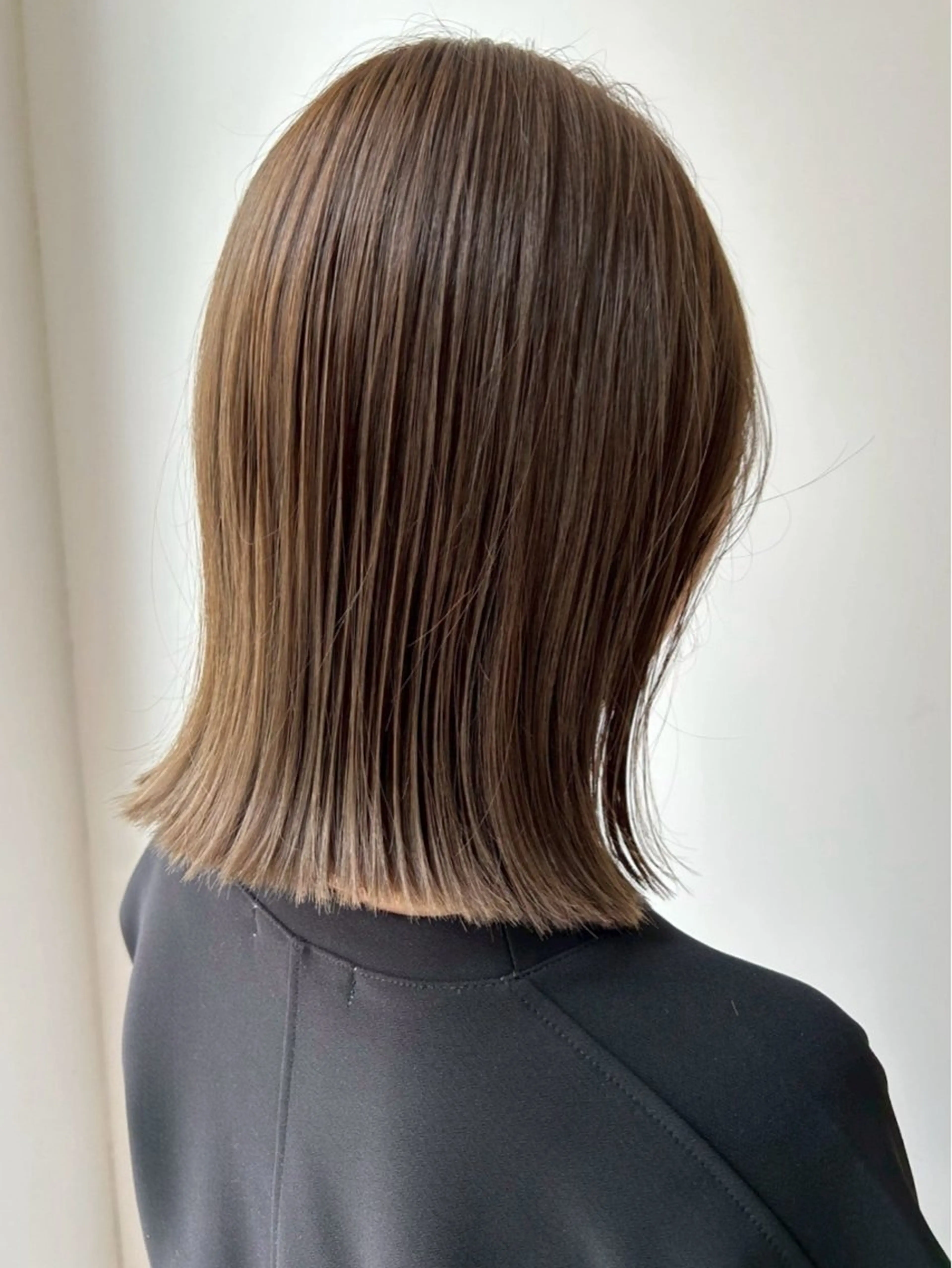 ショート カラー ベージュカラー ヘアカラー 濵田 結月のヘアスタイル