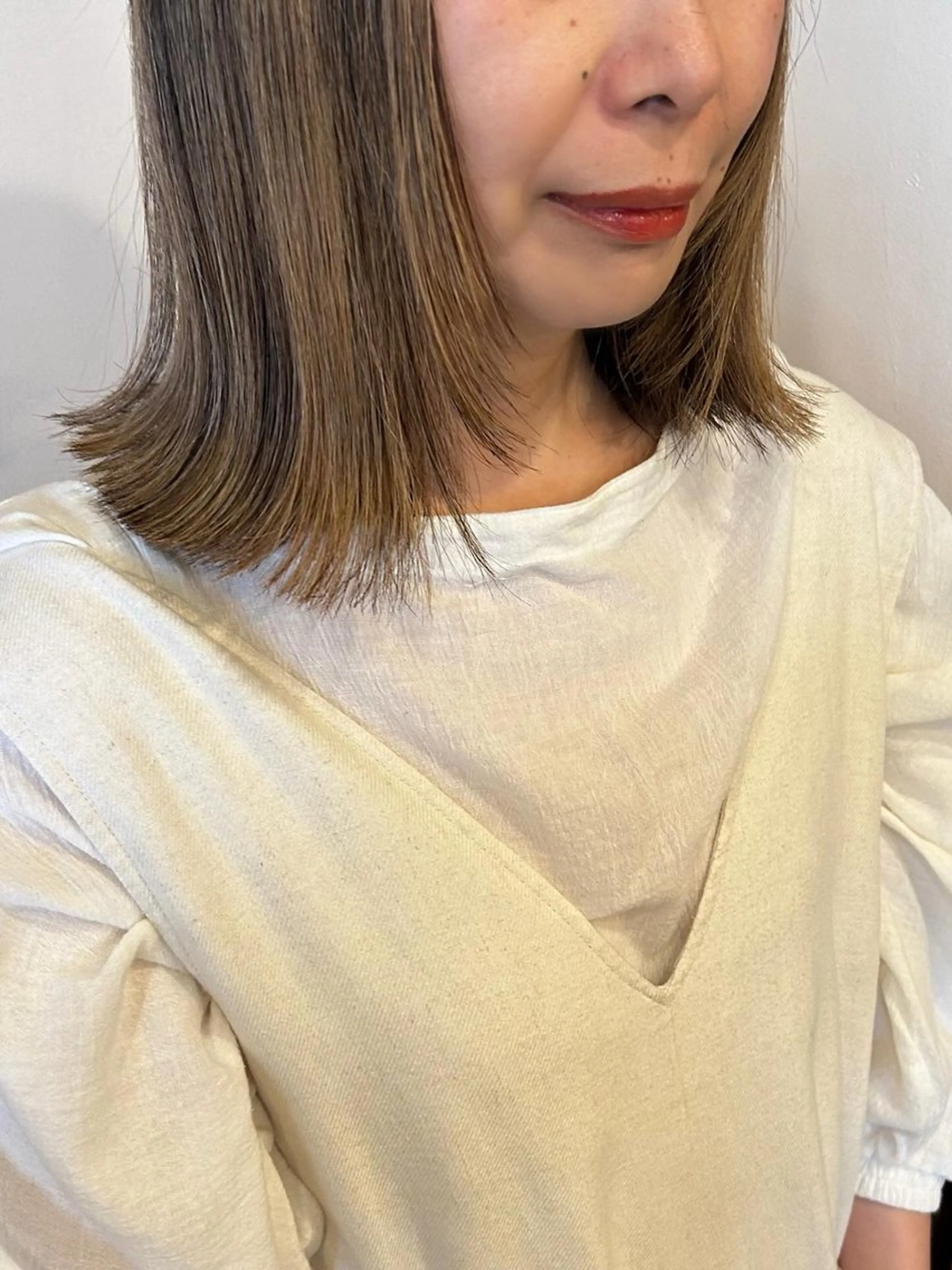 ミディアム 佐藤 優里奈のヘアスタイル