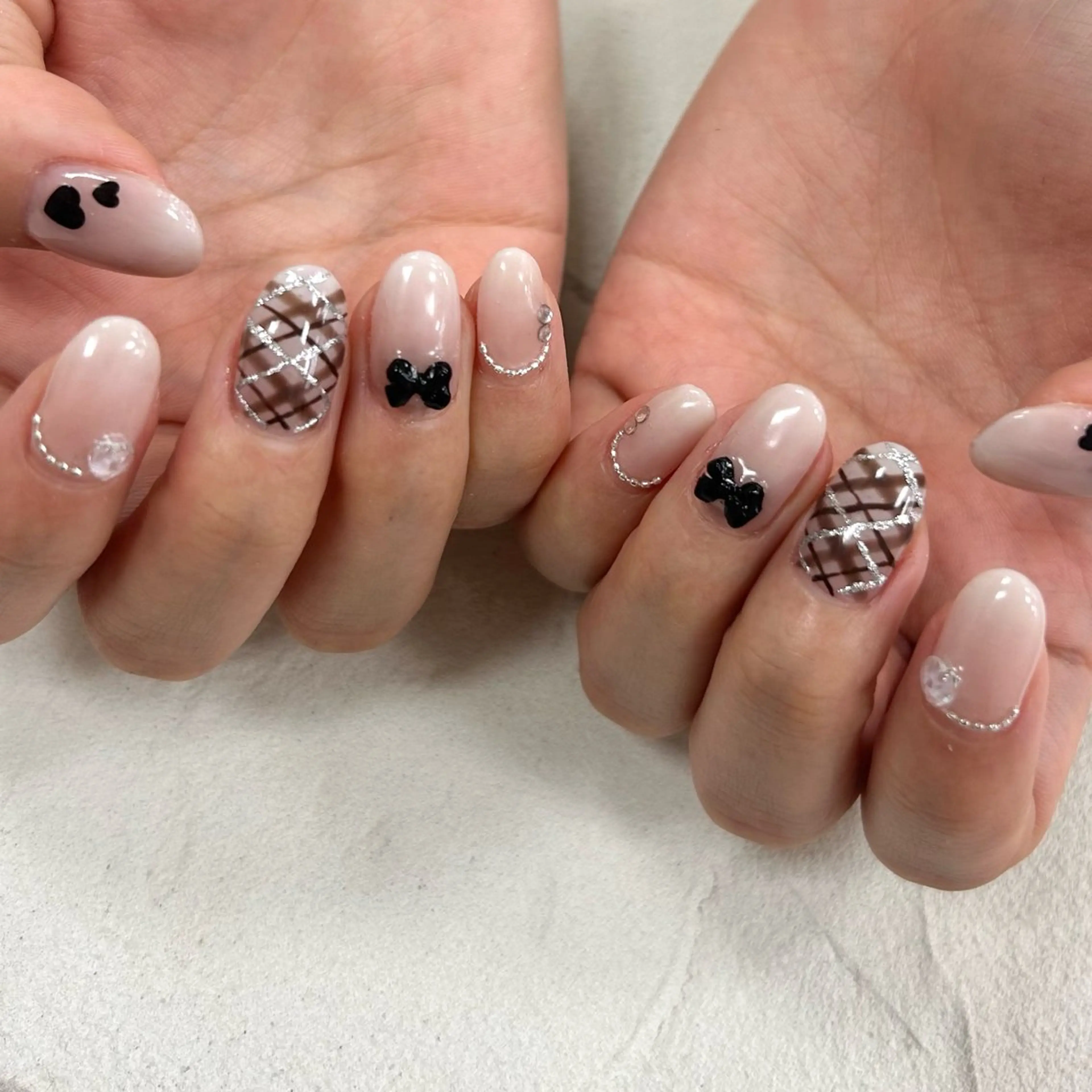 ネイル ハンドネイル Bianca  🎀 Hayakawaのネイルデザイン