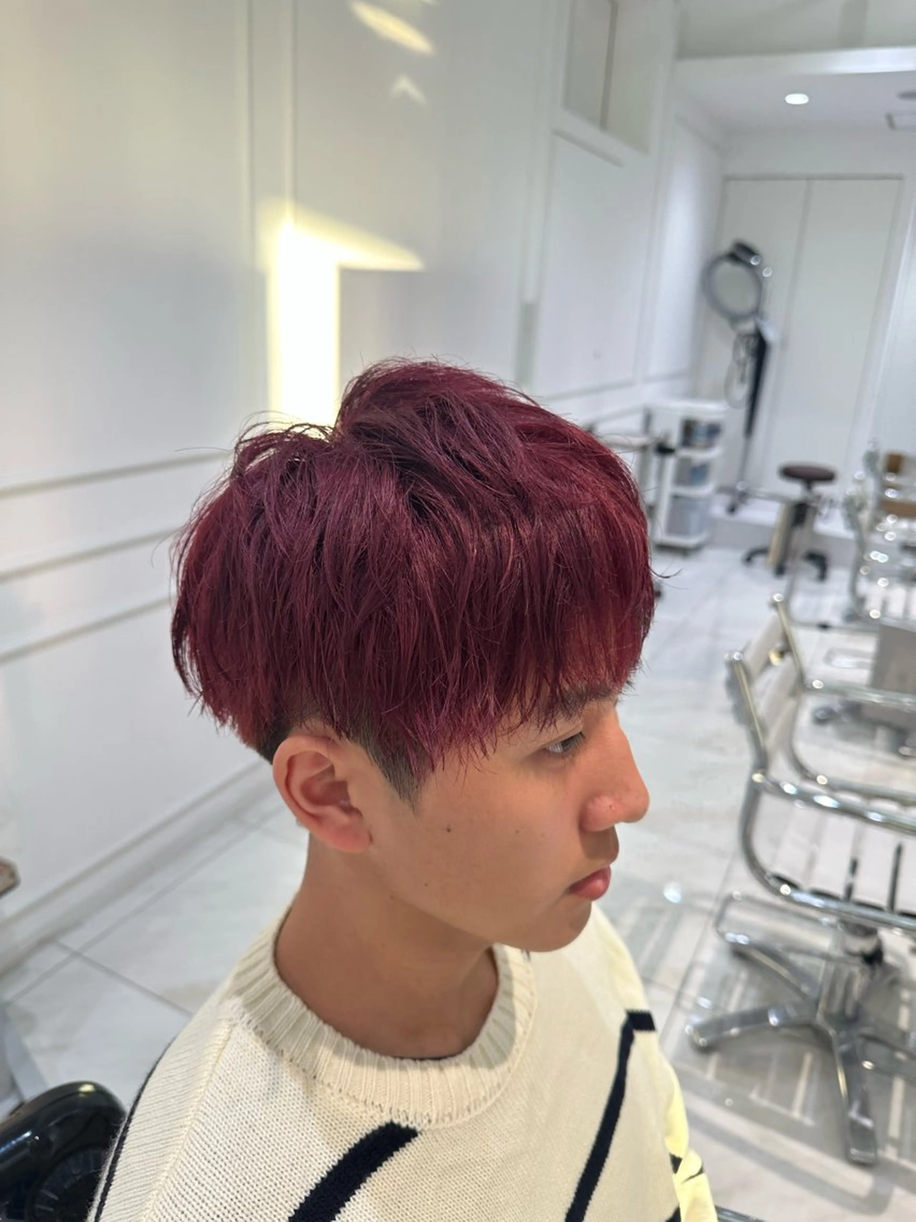 カラー メンズ 廣瀨 紅葉のヘアスタイル
