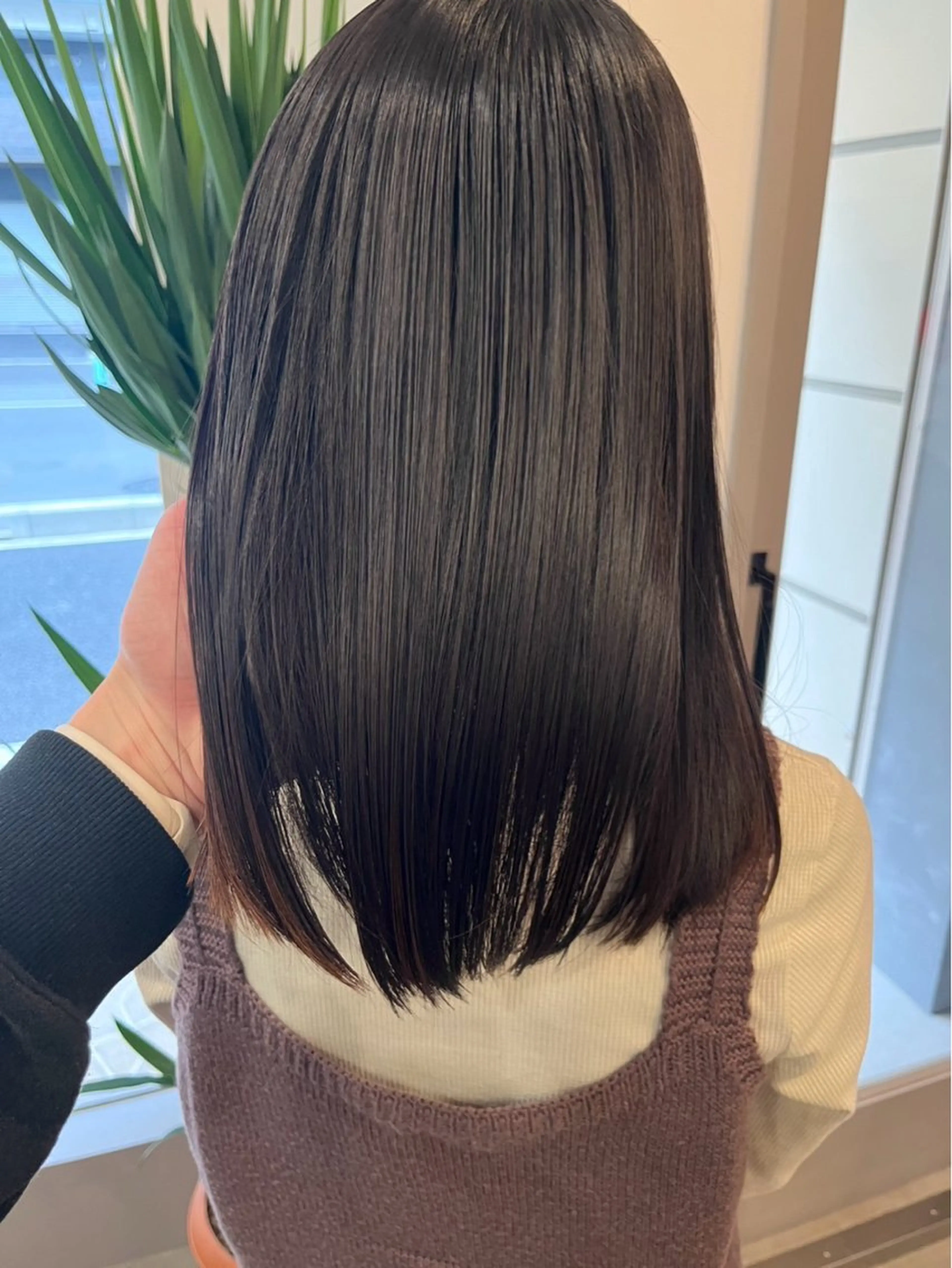 ミディアム ボブ 顔まわりレイヤー 顔周りカット 髪質改善 レイヤーカット dogstar 加藤翔大のヘアスタイル