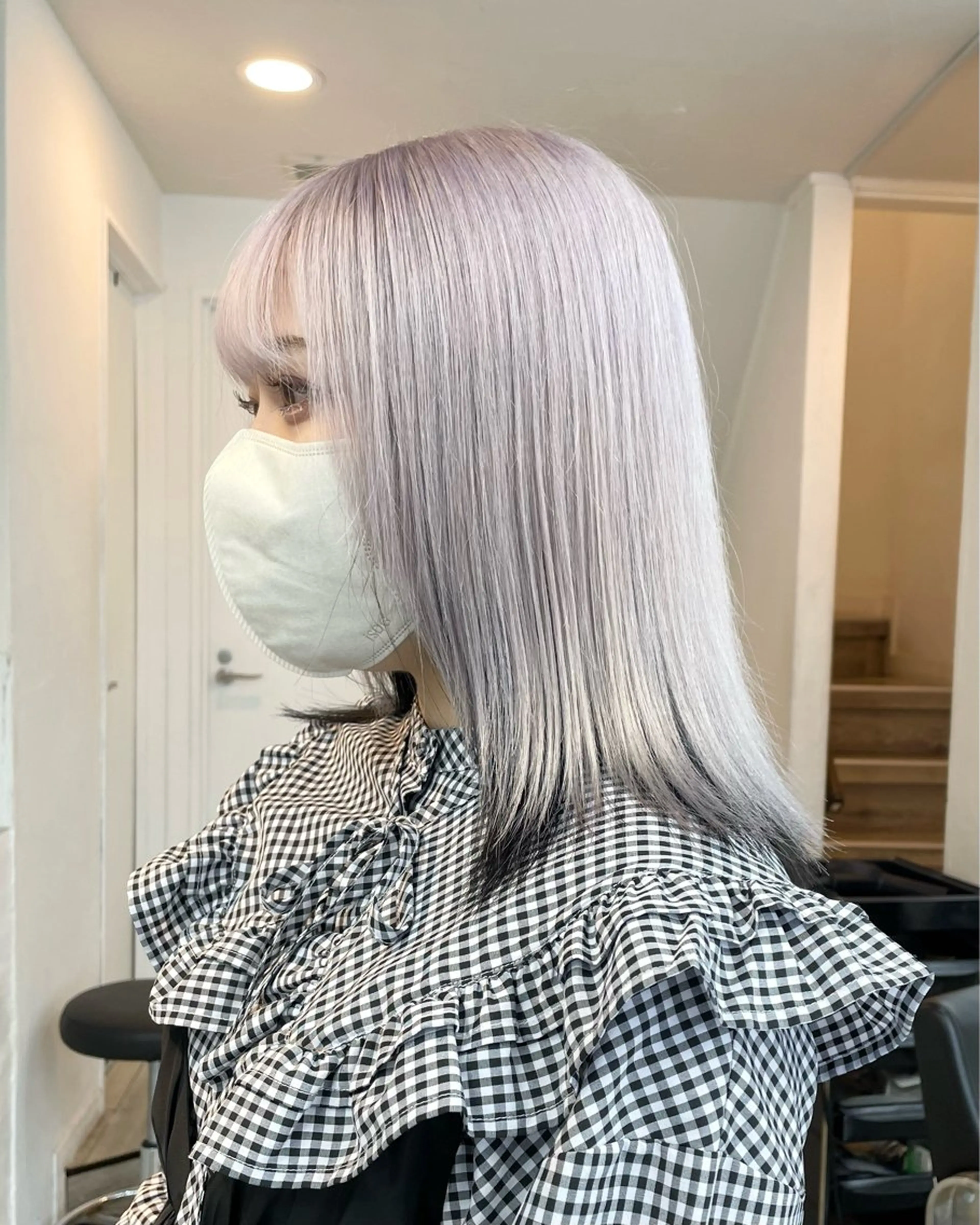ミディアム カラー シルバー ホワイトシルバー ヘアカラー トリートメント ヘアセット ハイトーン×レイヤー /遠藤将太のヘアスタイル