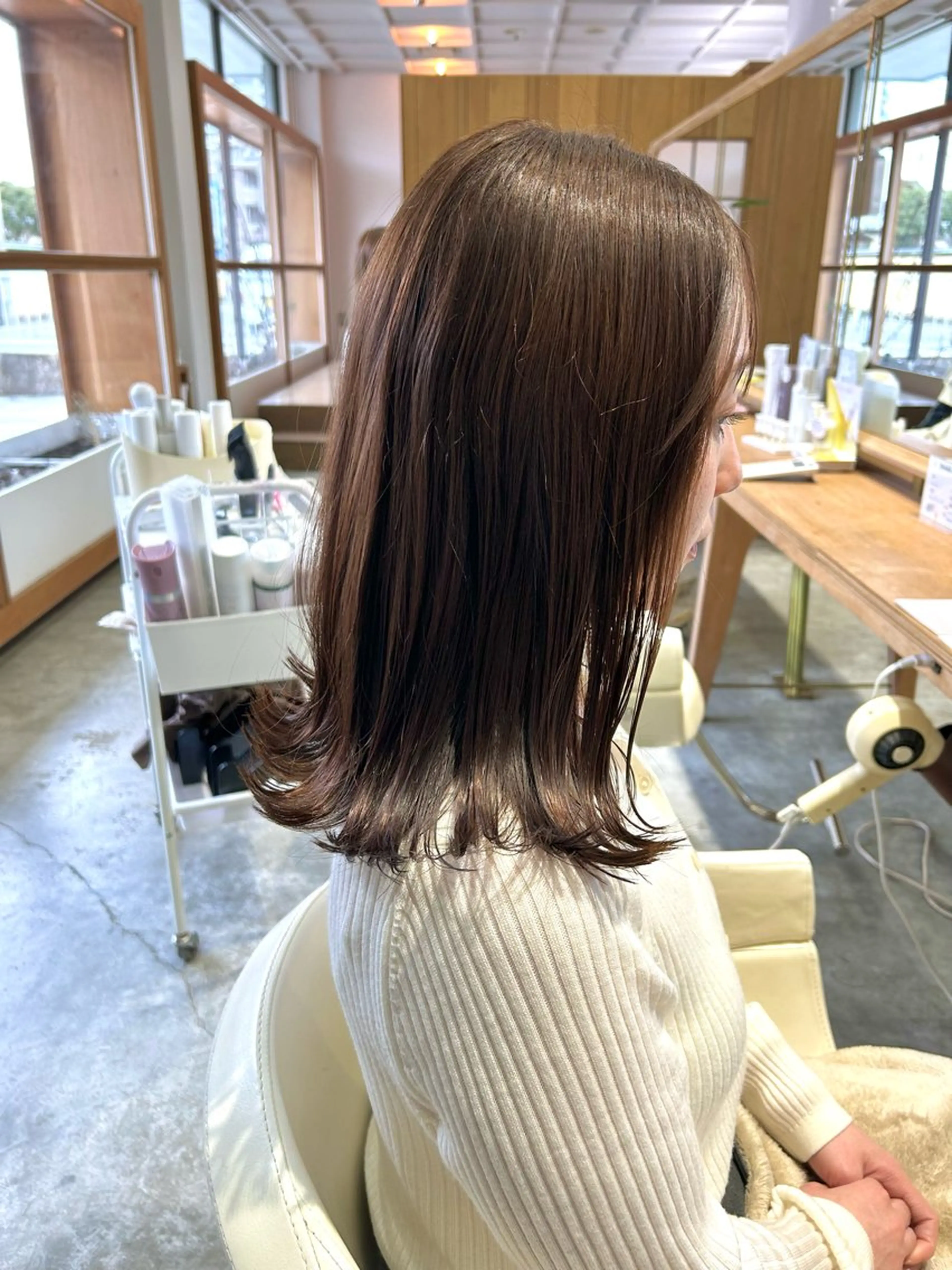 ミディアム カラー アッシュ アッシュブラウン ブリーチ ブラウンカラー ブリーチなしカラー カット ヘアカラー 佐藤 悠生 メンズパーマ.カットのヘアスタイル