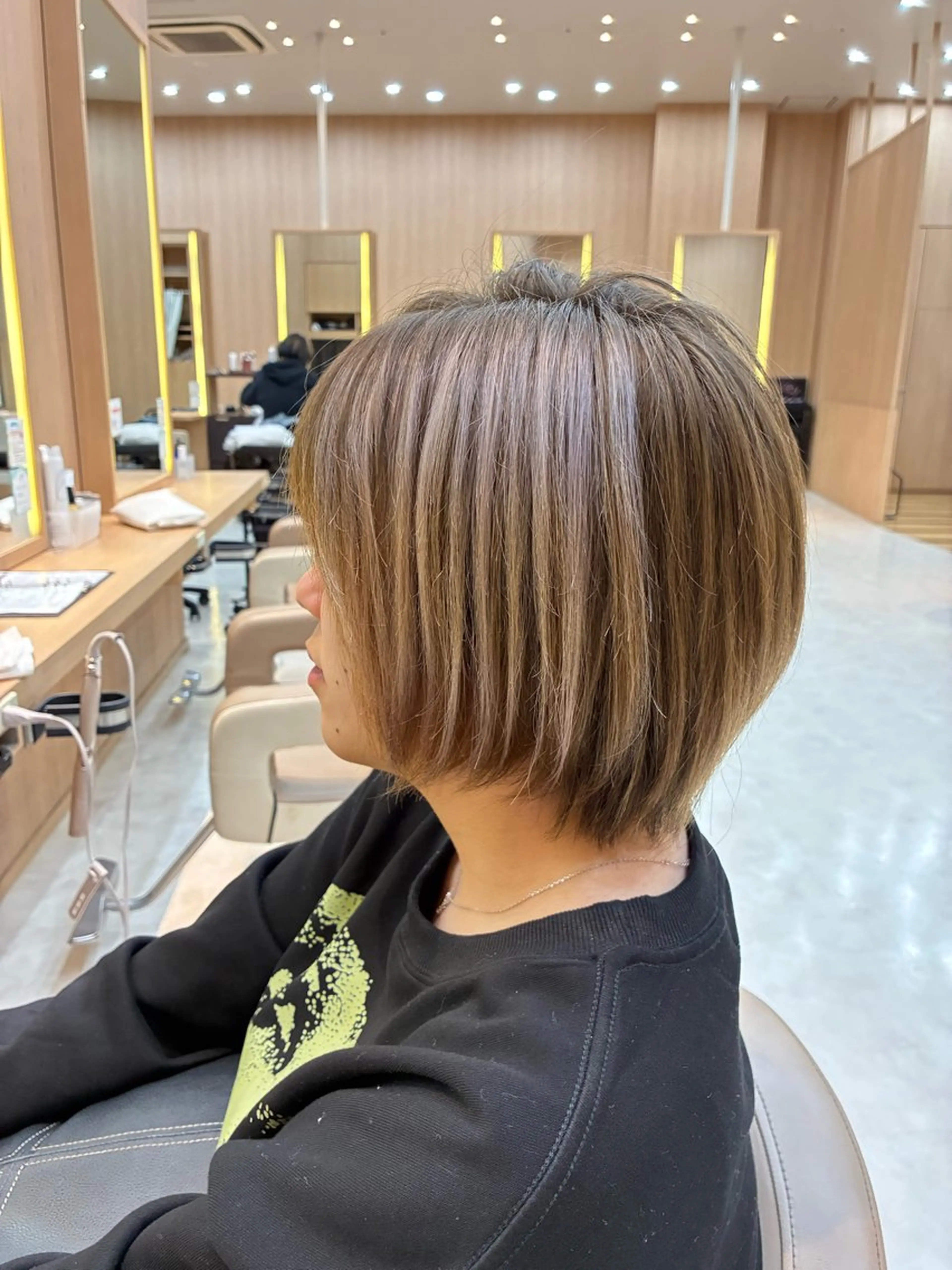 ショート カラー メンズ ショートボブ メンズバレイヤージュ メンズブリーチ メンズハイライト メンズパーマ Ai   縮毛矯正/ ショートボブ/パーマのヘアスタイル