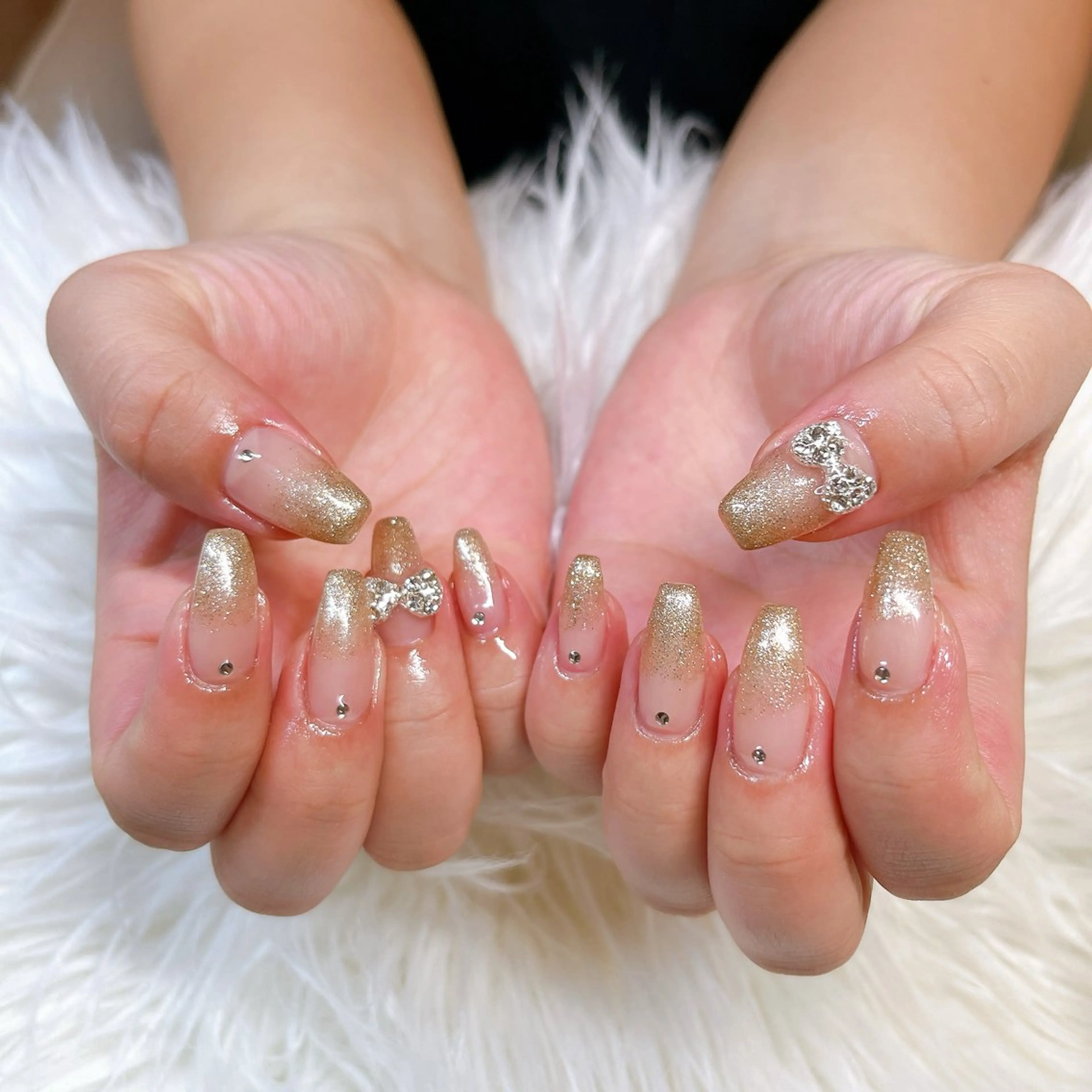 ネイル ハンドネイル 根津 綾子のネイルデザイン