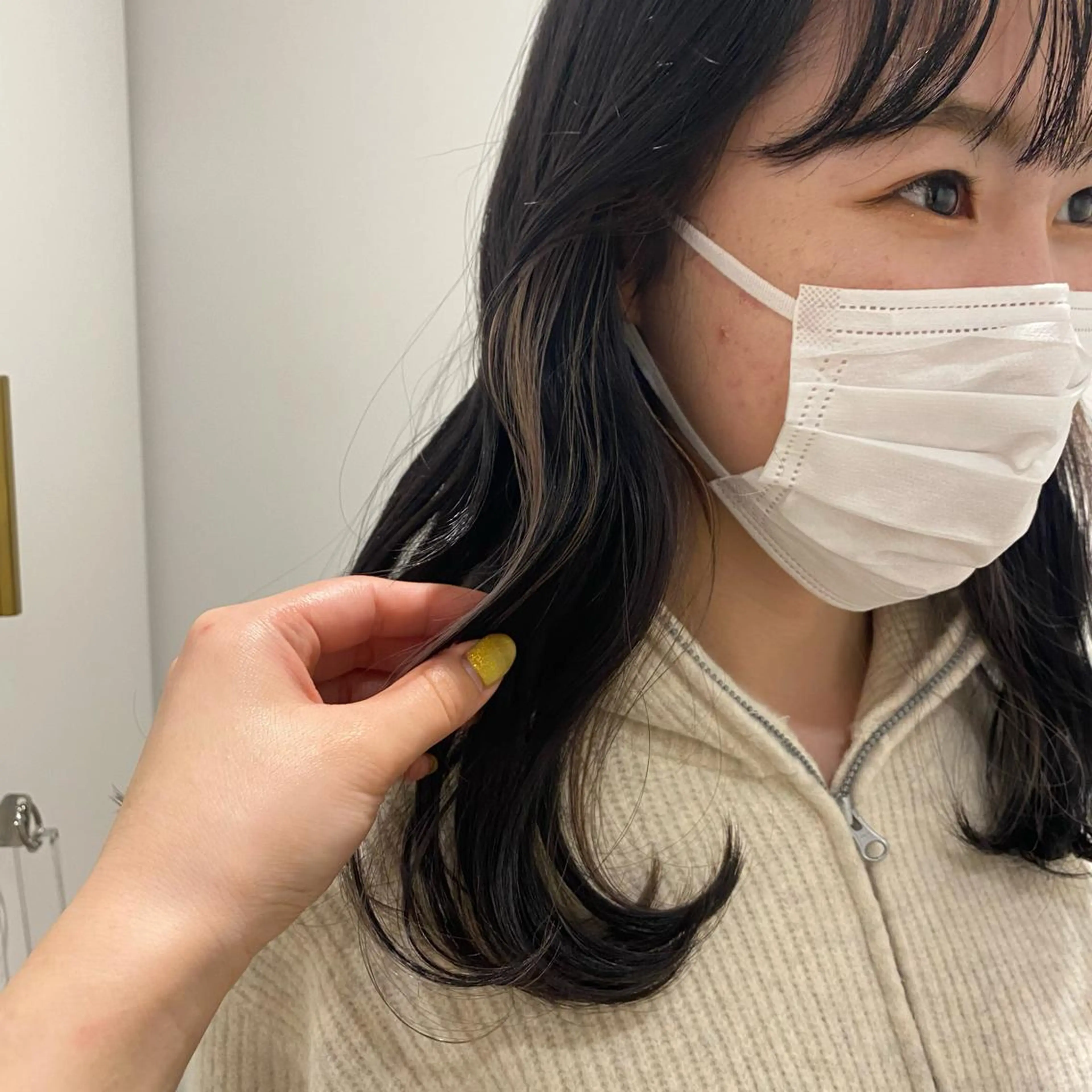 カラー 増井 彩乃のヘアスタイル