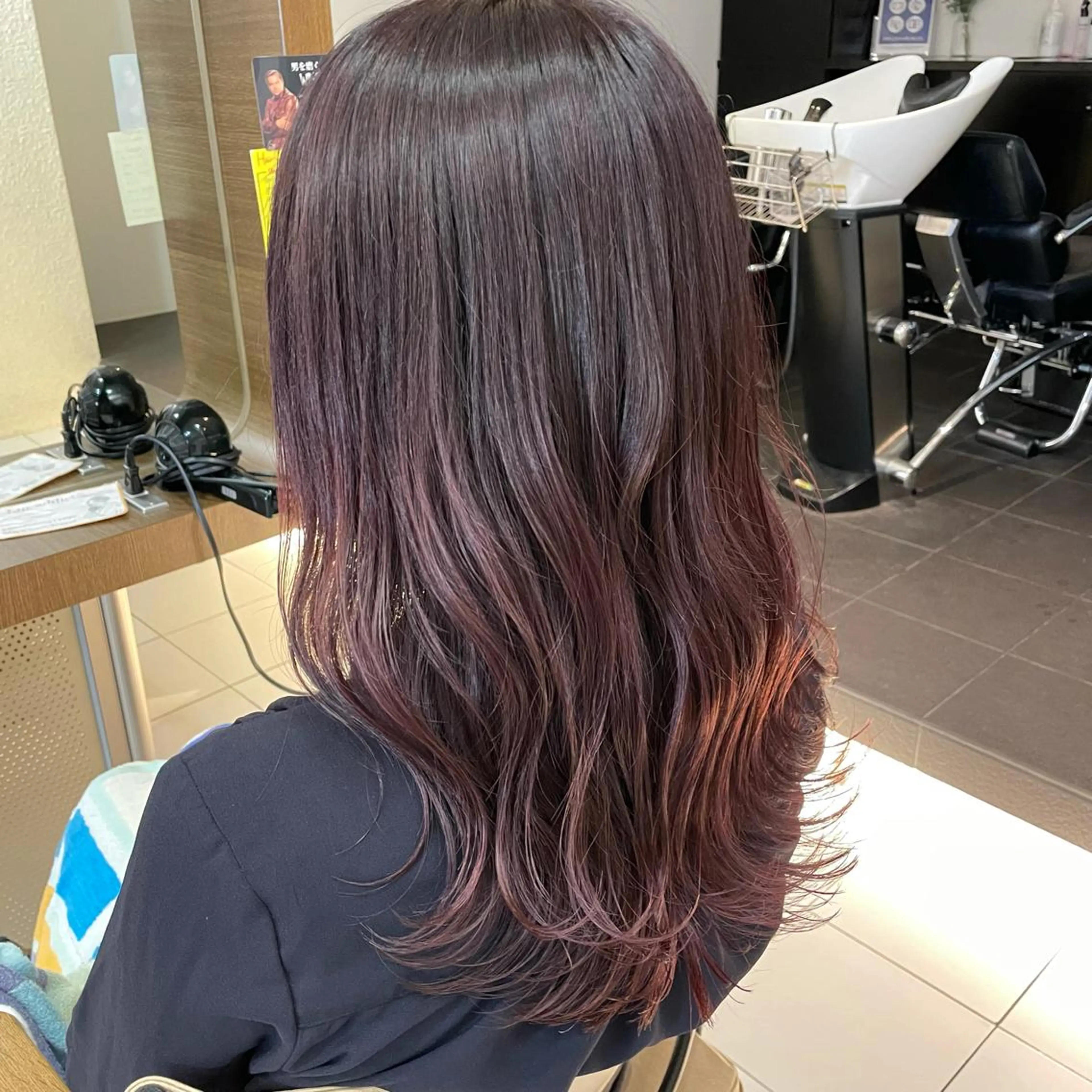 セミロング カラー ルビー 透明感カラー/ 寺田千雅子のヘアスタイル