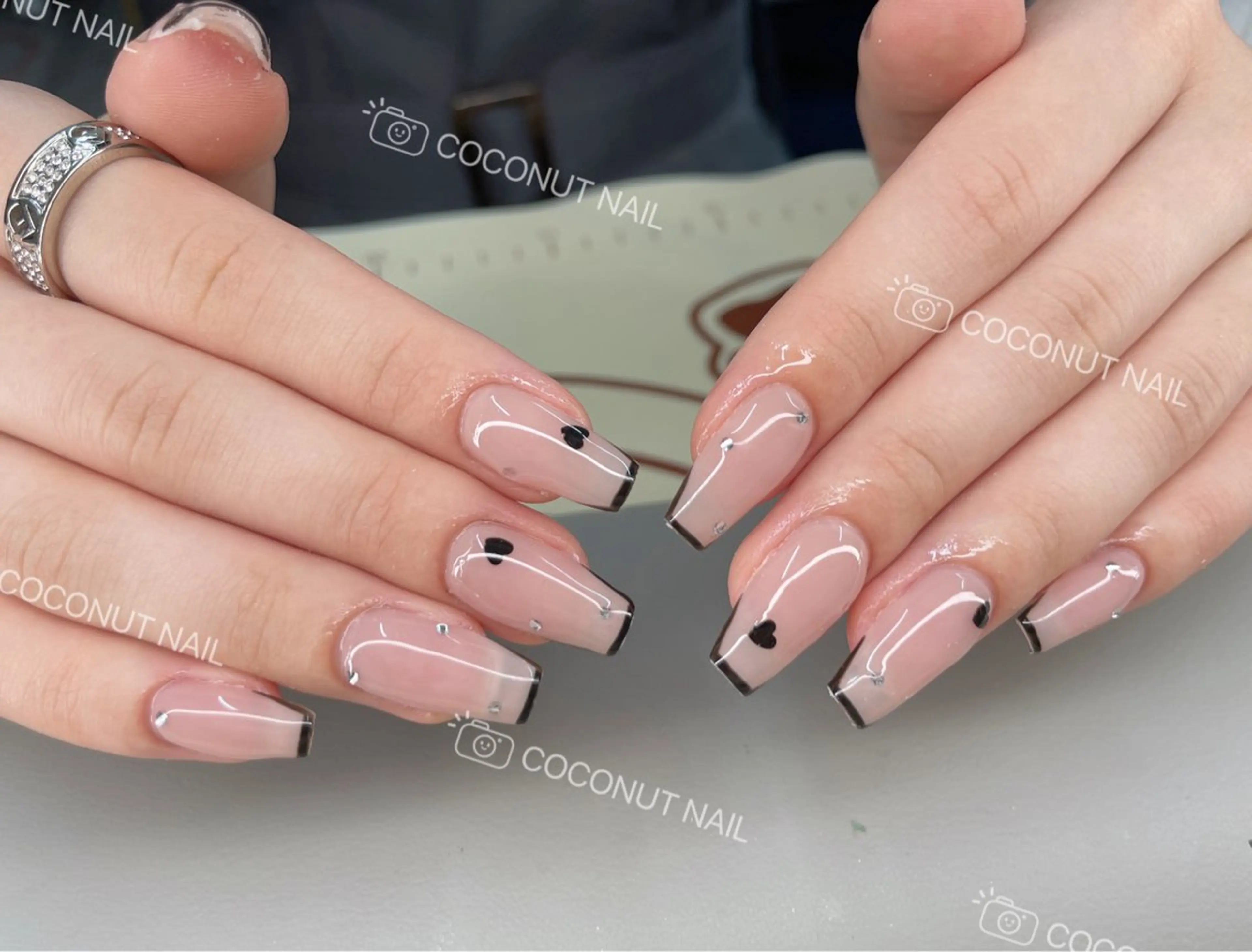 ネイル ハンドネイル 神田 ココナッツのネイルデザイン