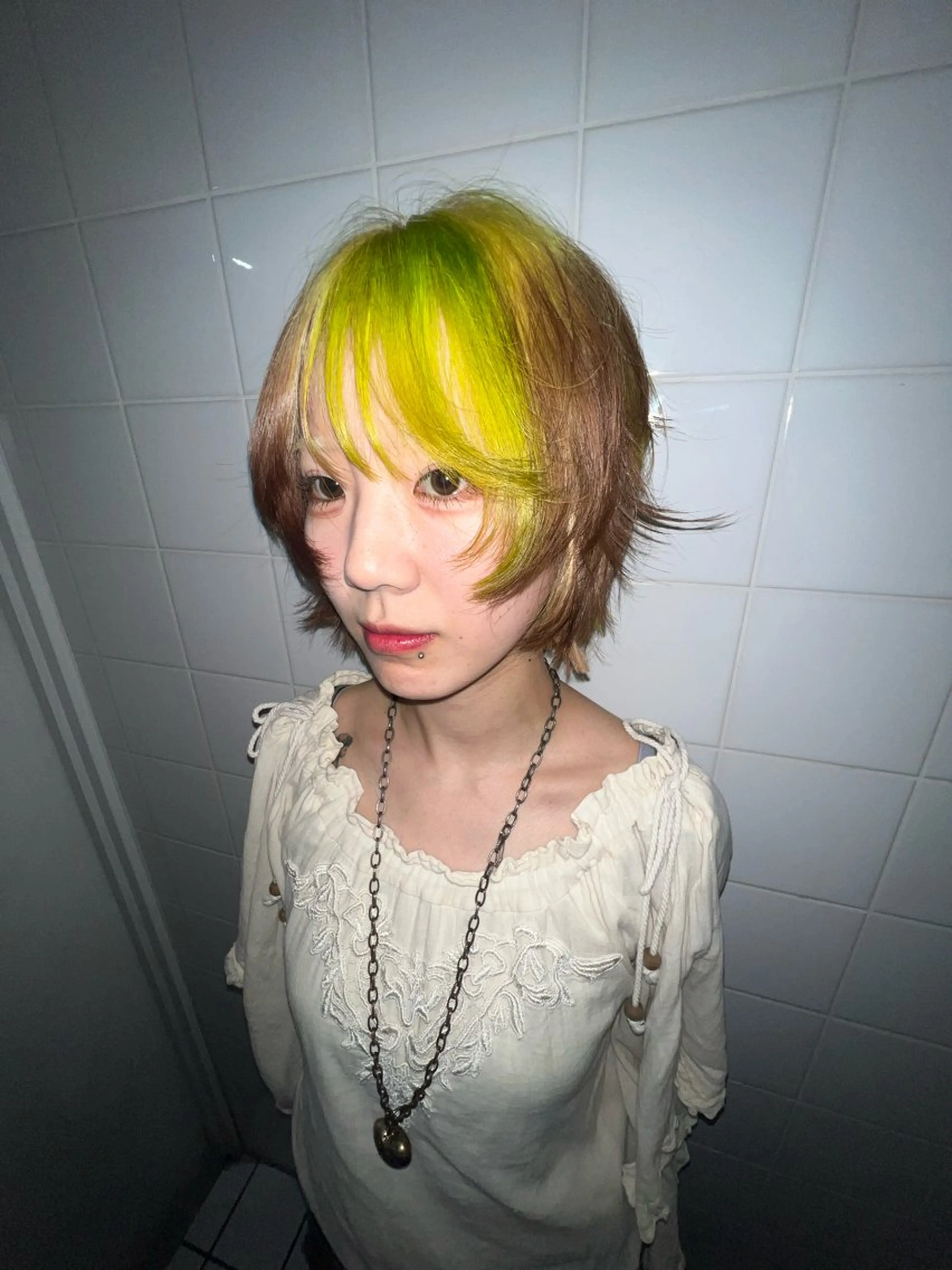 ミディアム ヘアカラー トリートメント 💥ウルフカット デザインあんな💥のヘアスタイル