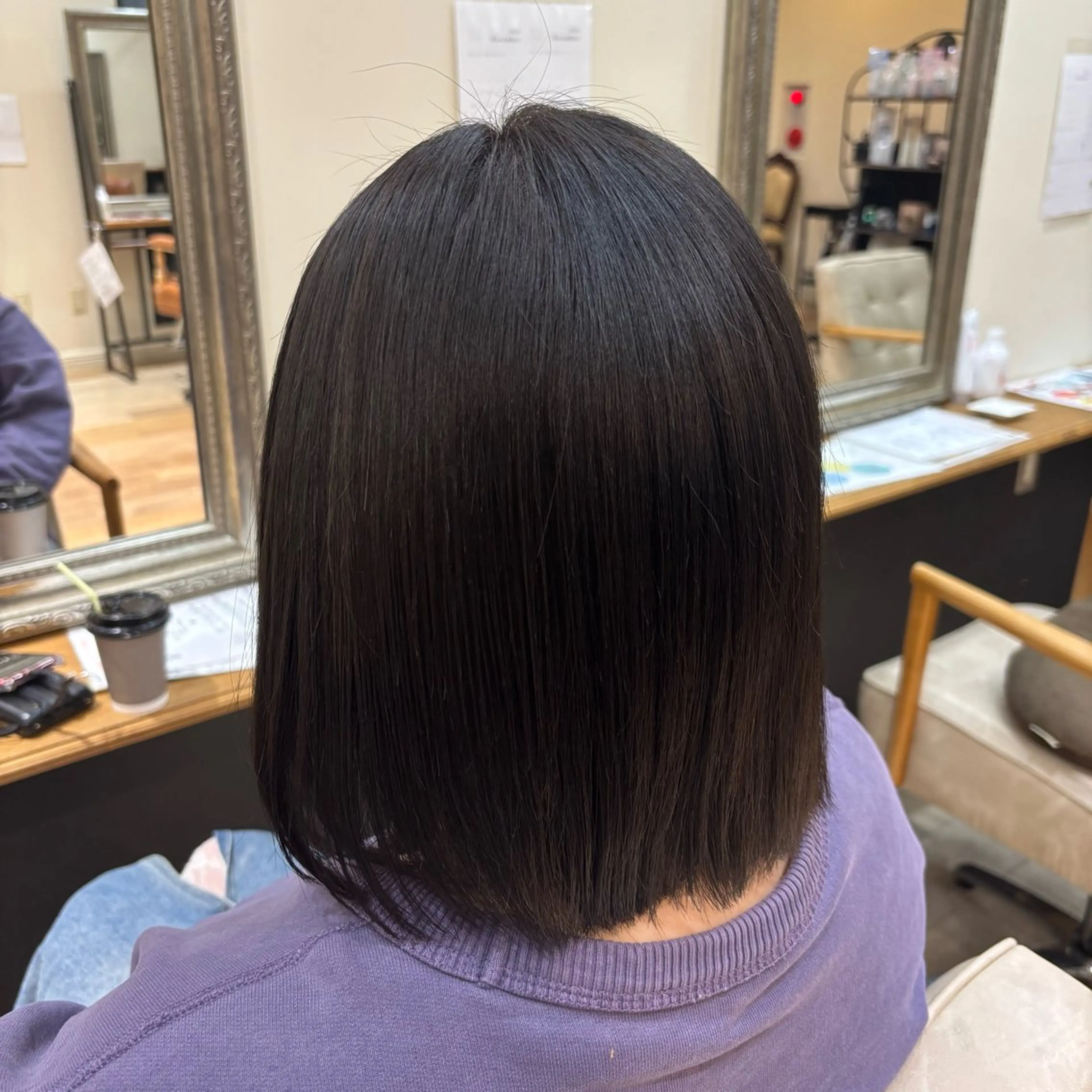 カラー ヘアカラー トリートメント しおり🍬 KOKORO🤍のヘアスタイル