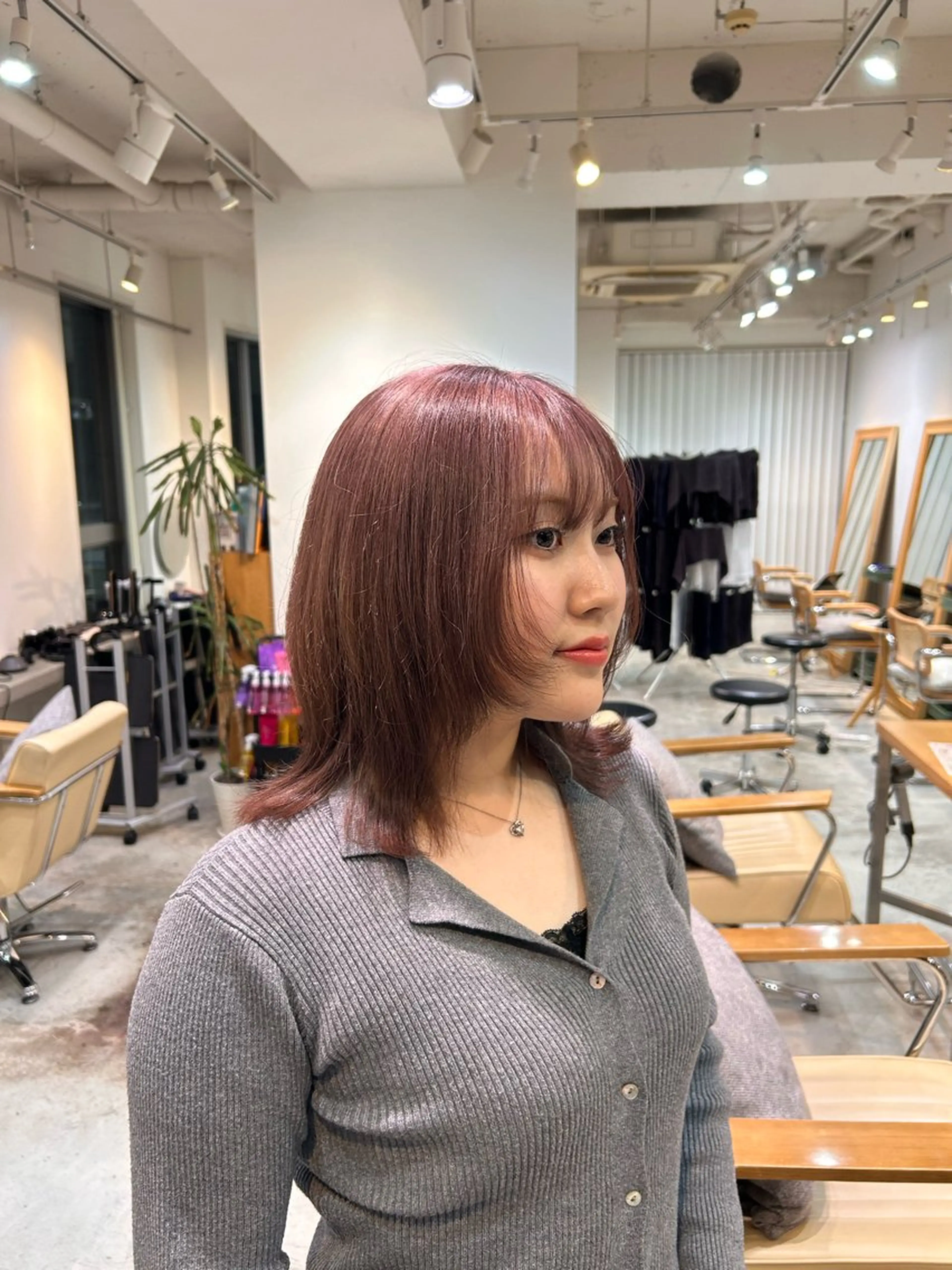 カラー 内田 友香のヘアスタイル