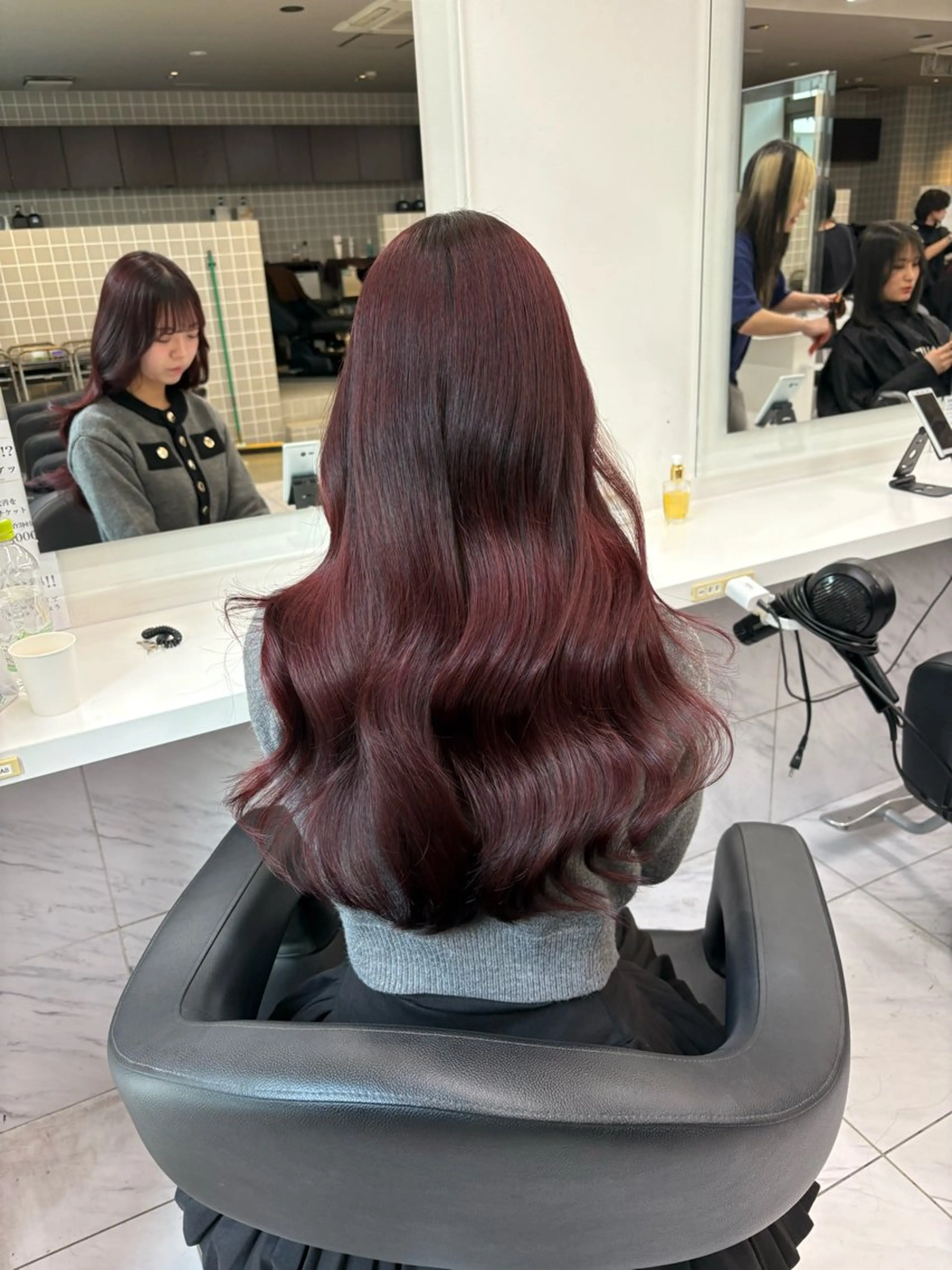 カラー ヘアカラー トリートメント 透明感ベージュ🤎 ナチュラルレイヤーのヘアスタイル