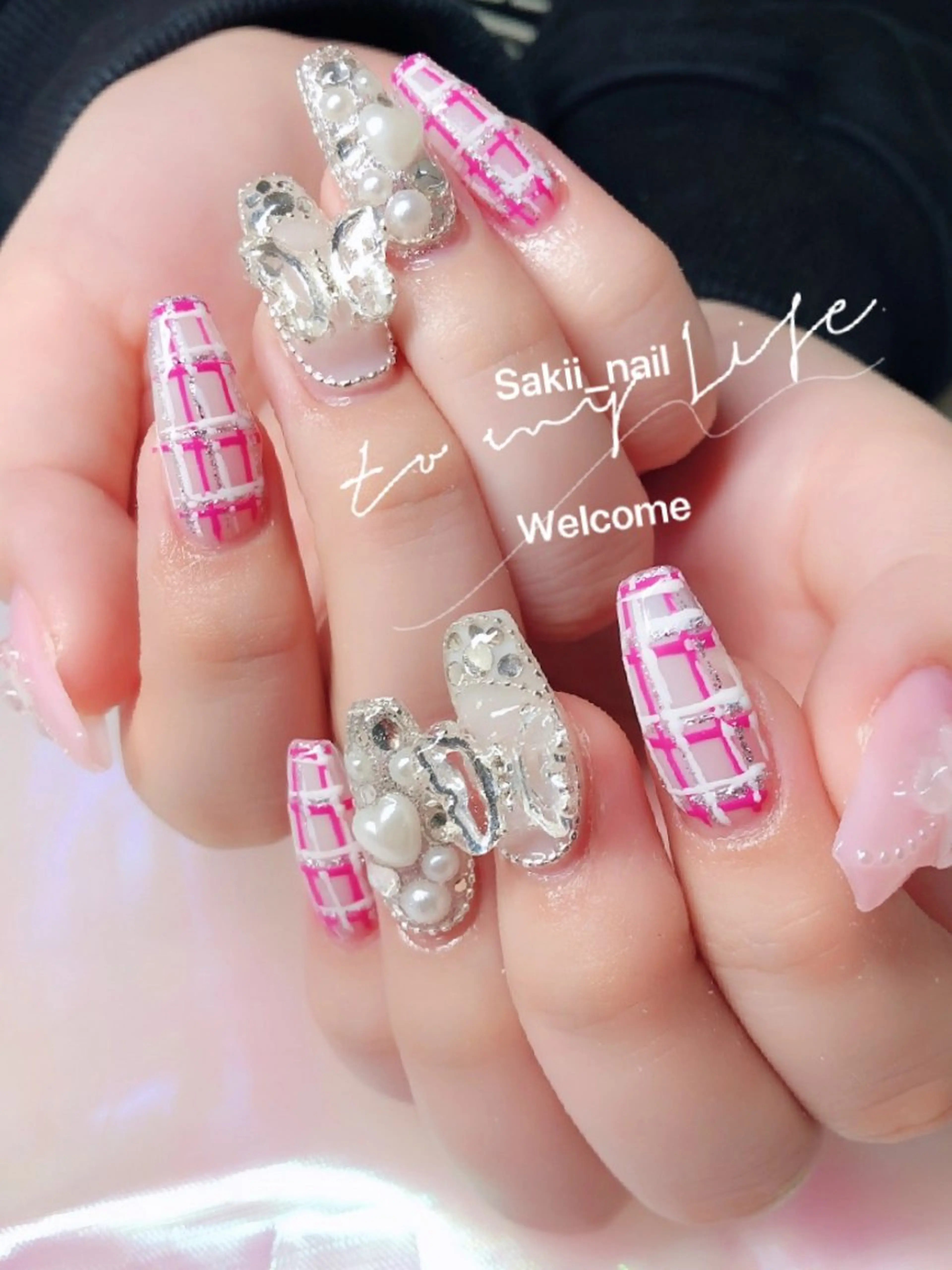 ネイル ガーリー キラキラネイル 韓国ネイル ラメ(グリッター) リボン sakii_nail 池袋のネイルデザイン