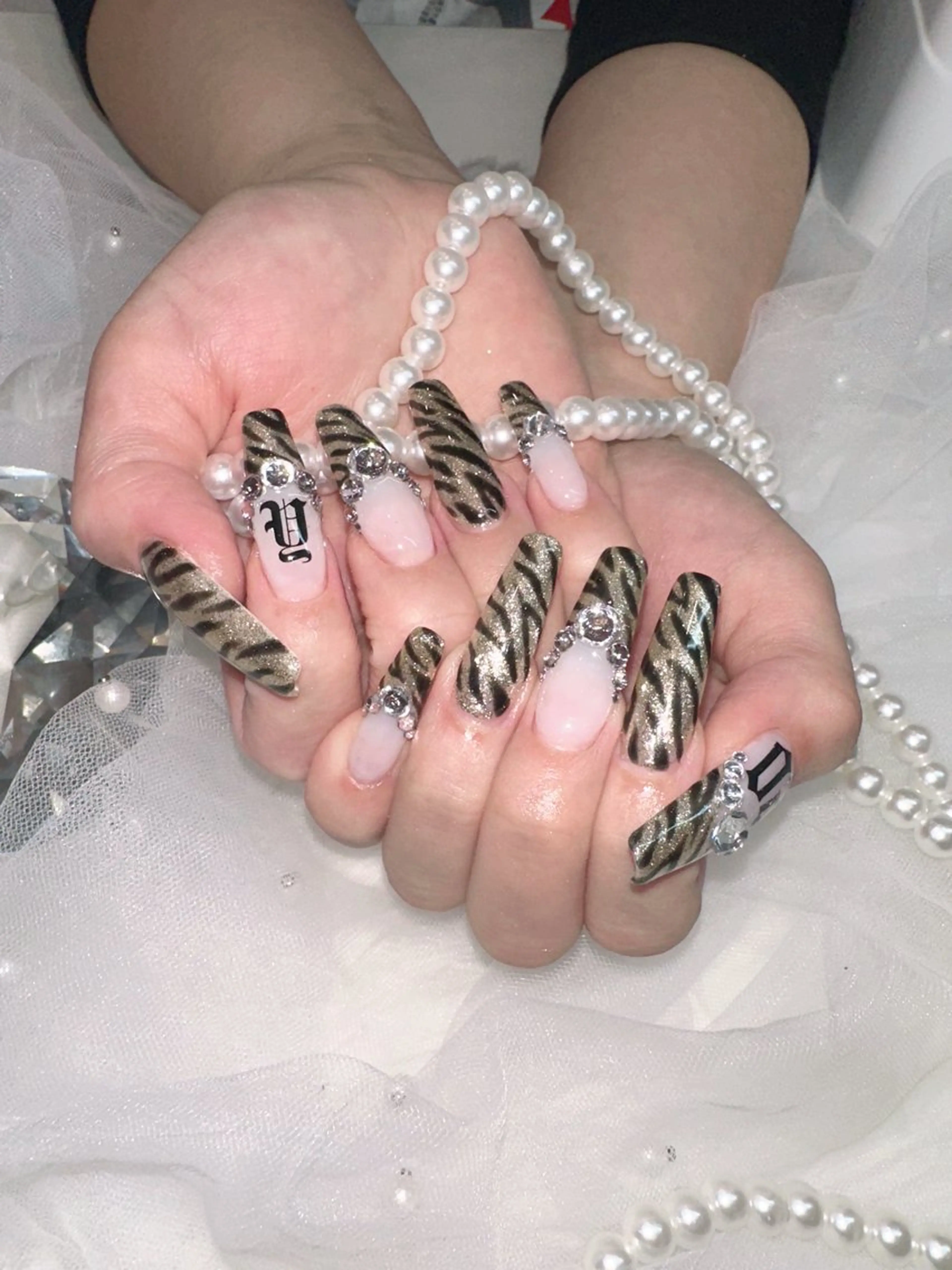 ネイル アニマル柄 フレンチネイル スカルプネイル ワンホンネイル icy nail れいあのネイルデザイン