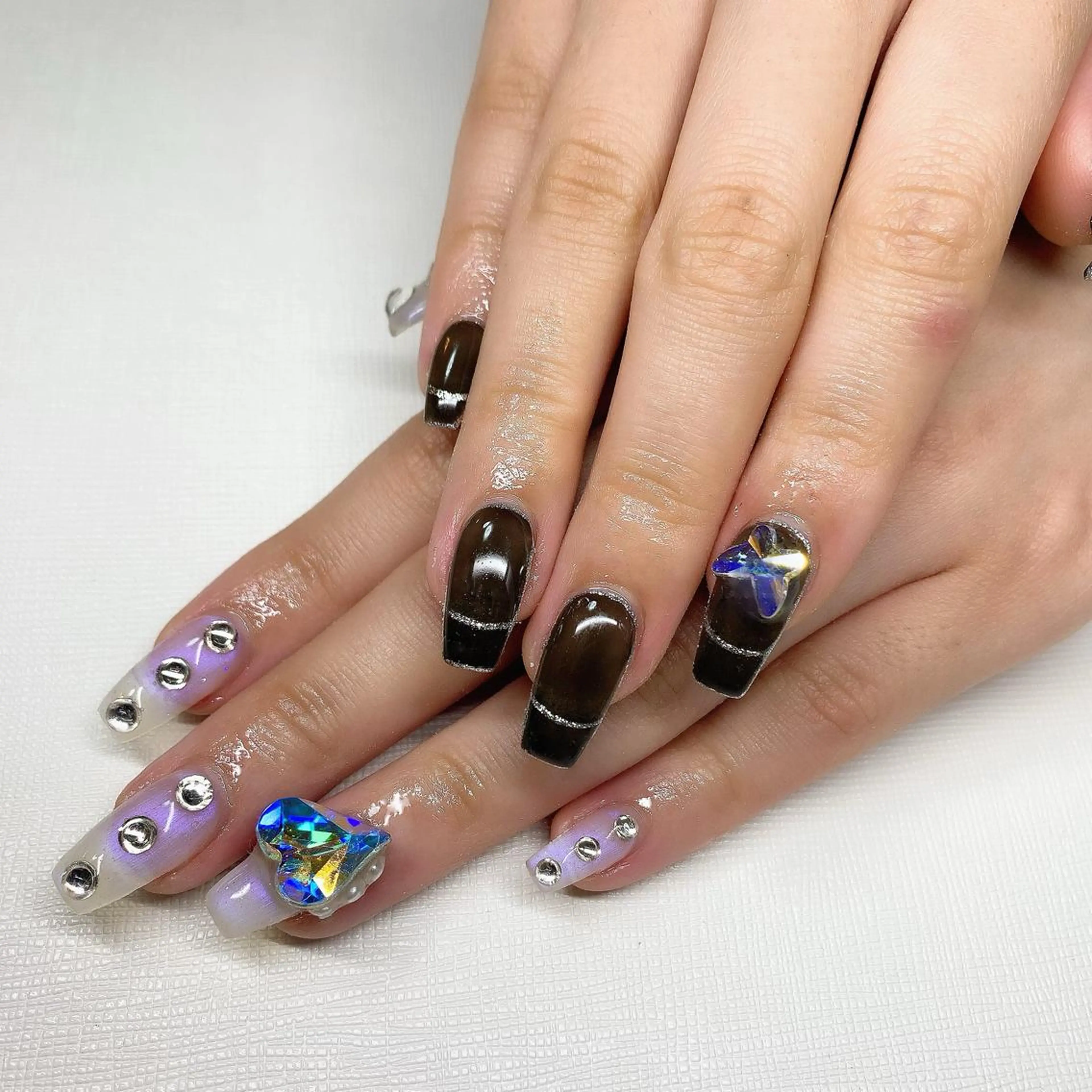 ネイル フレンチネイル vivi nailのネイルデザイン