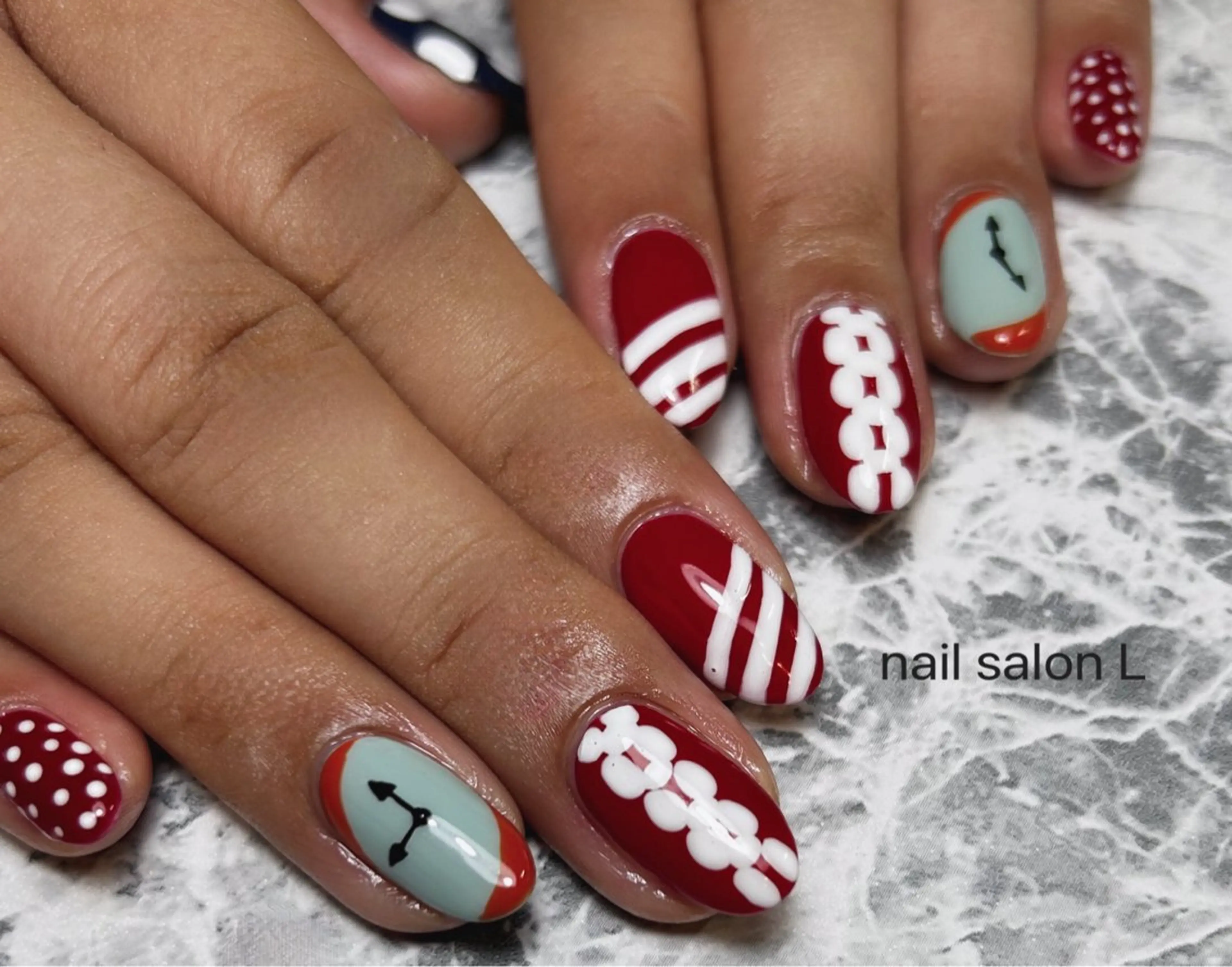 ネイル 持ち込み ハンドネイル 吉川市 ネイルサロンLのネイルデザイン