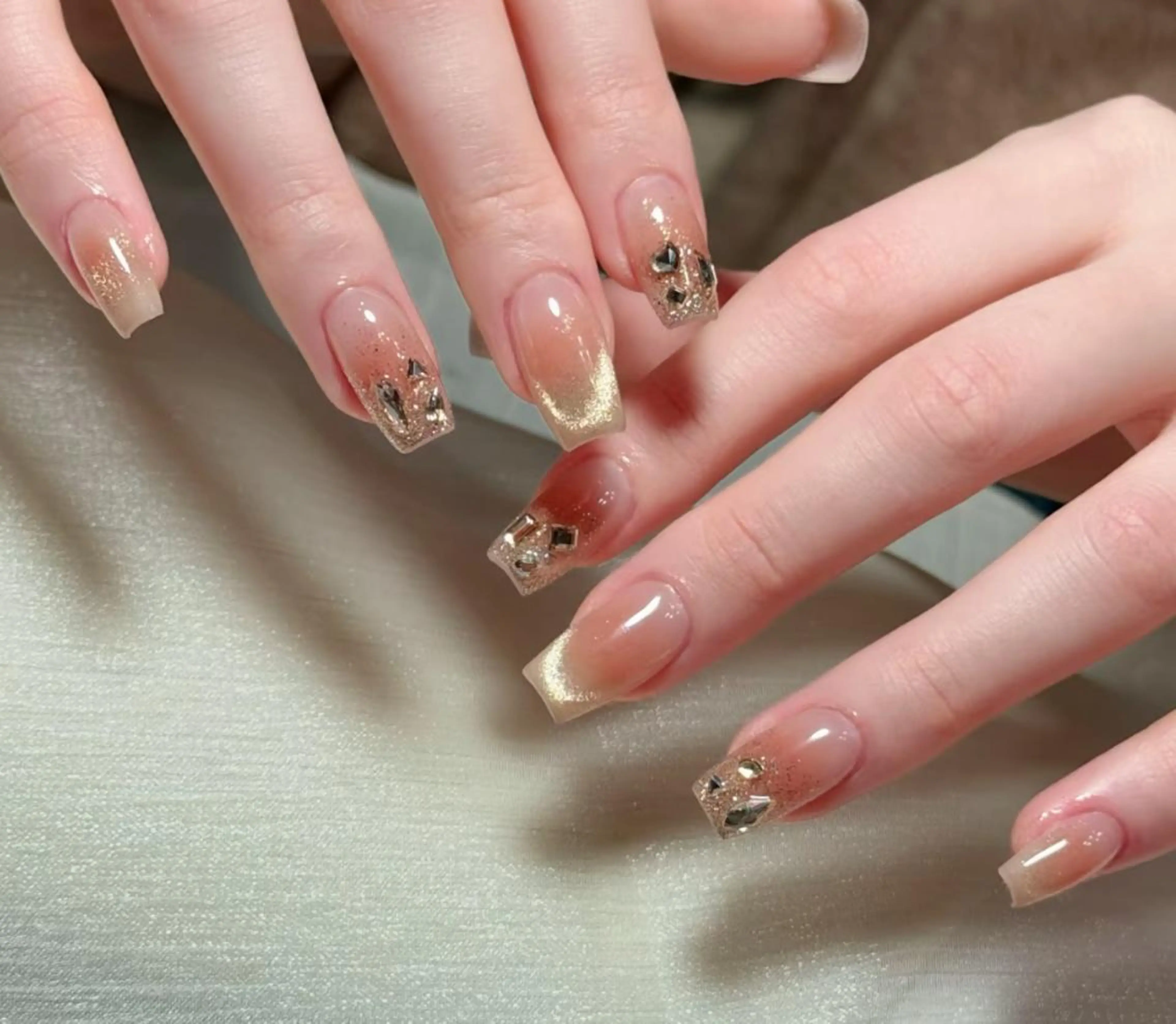 ネイル ハンドネイル ハンドケア 🍑 momo_nailのネイルデザイン