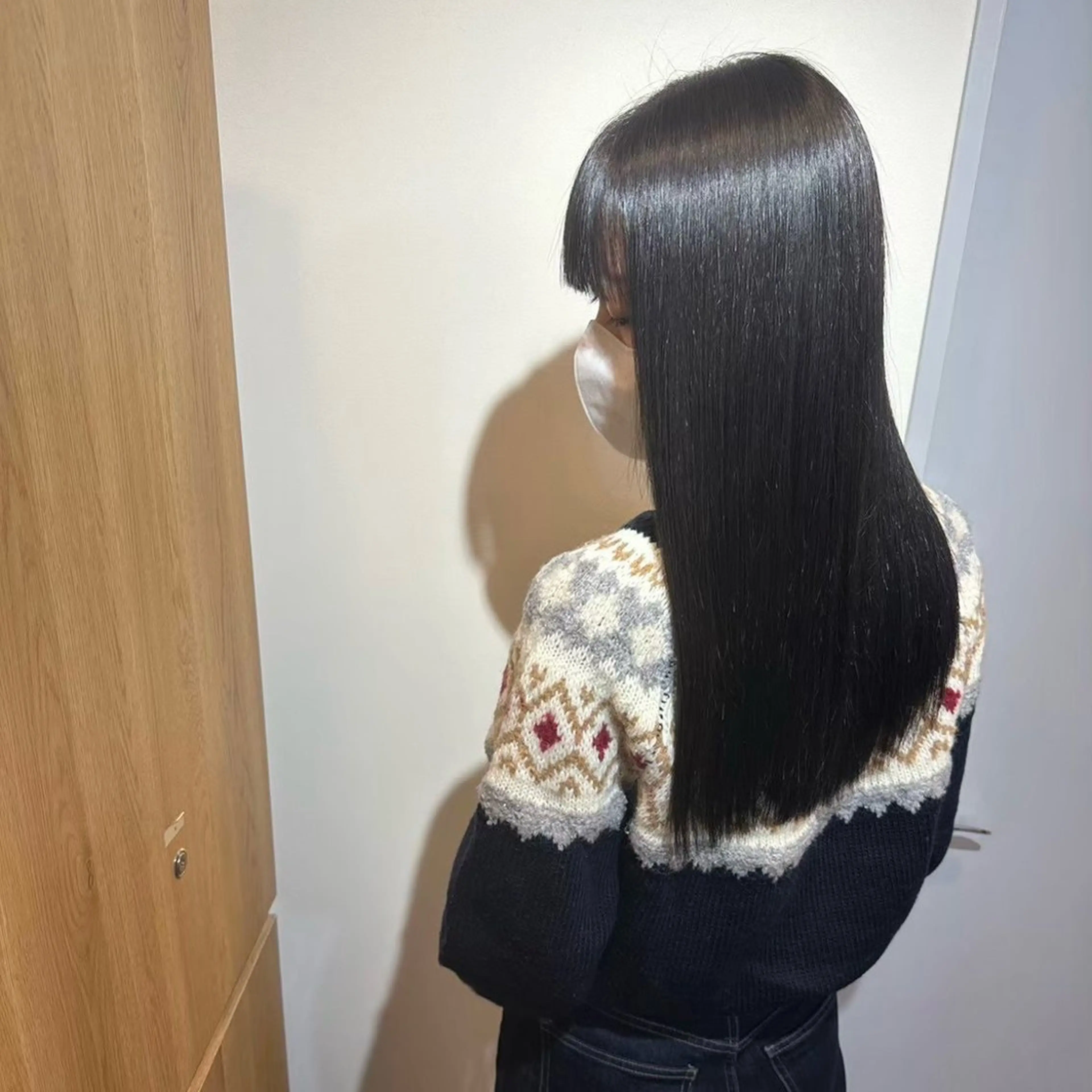 ロング 岡田 佳子のヘアスタイル