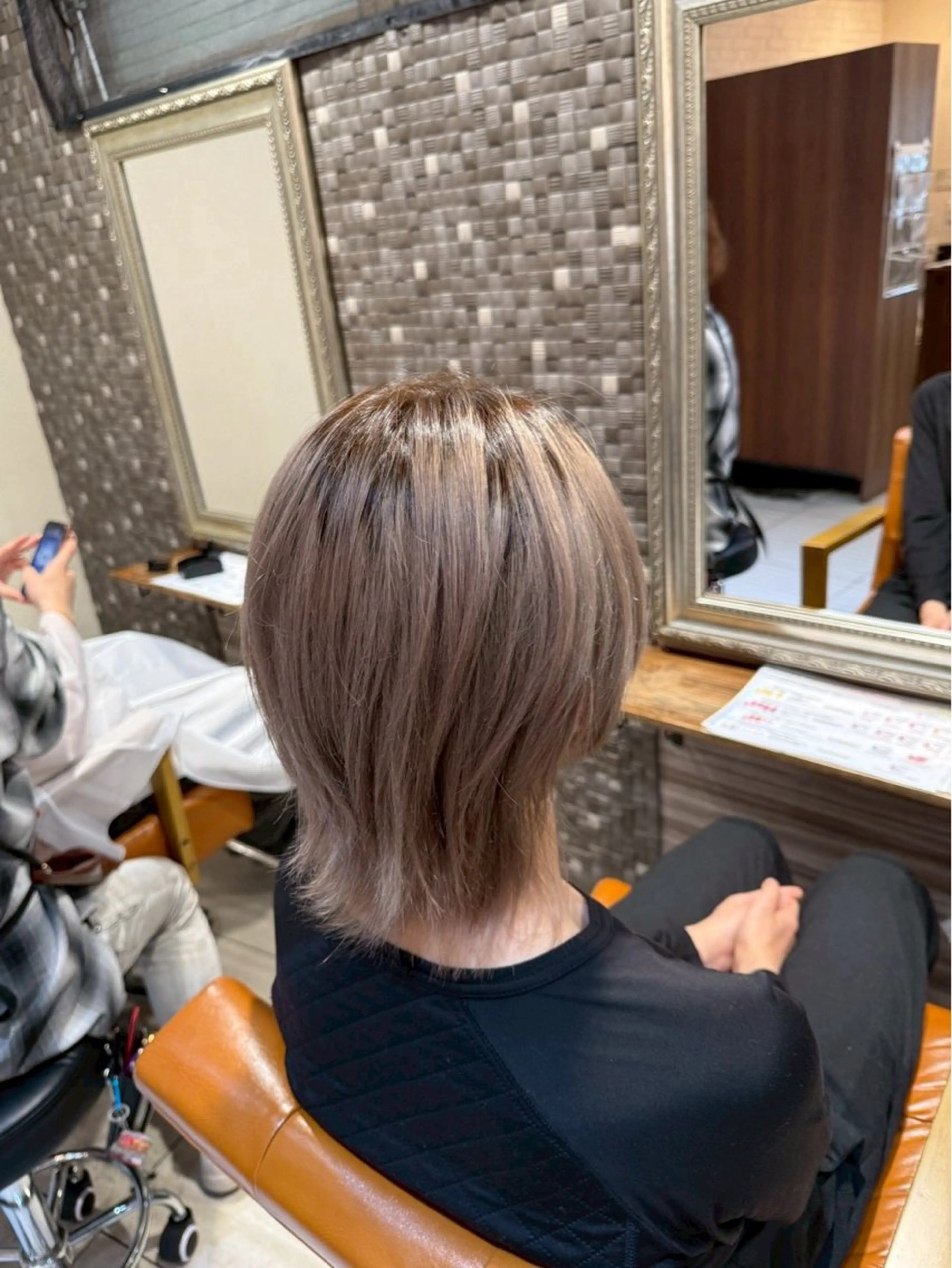 ショート カラー さいとう みゆのヘアスタイル