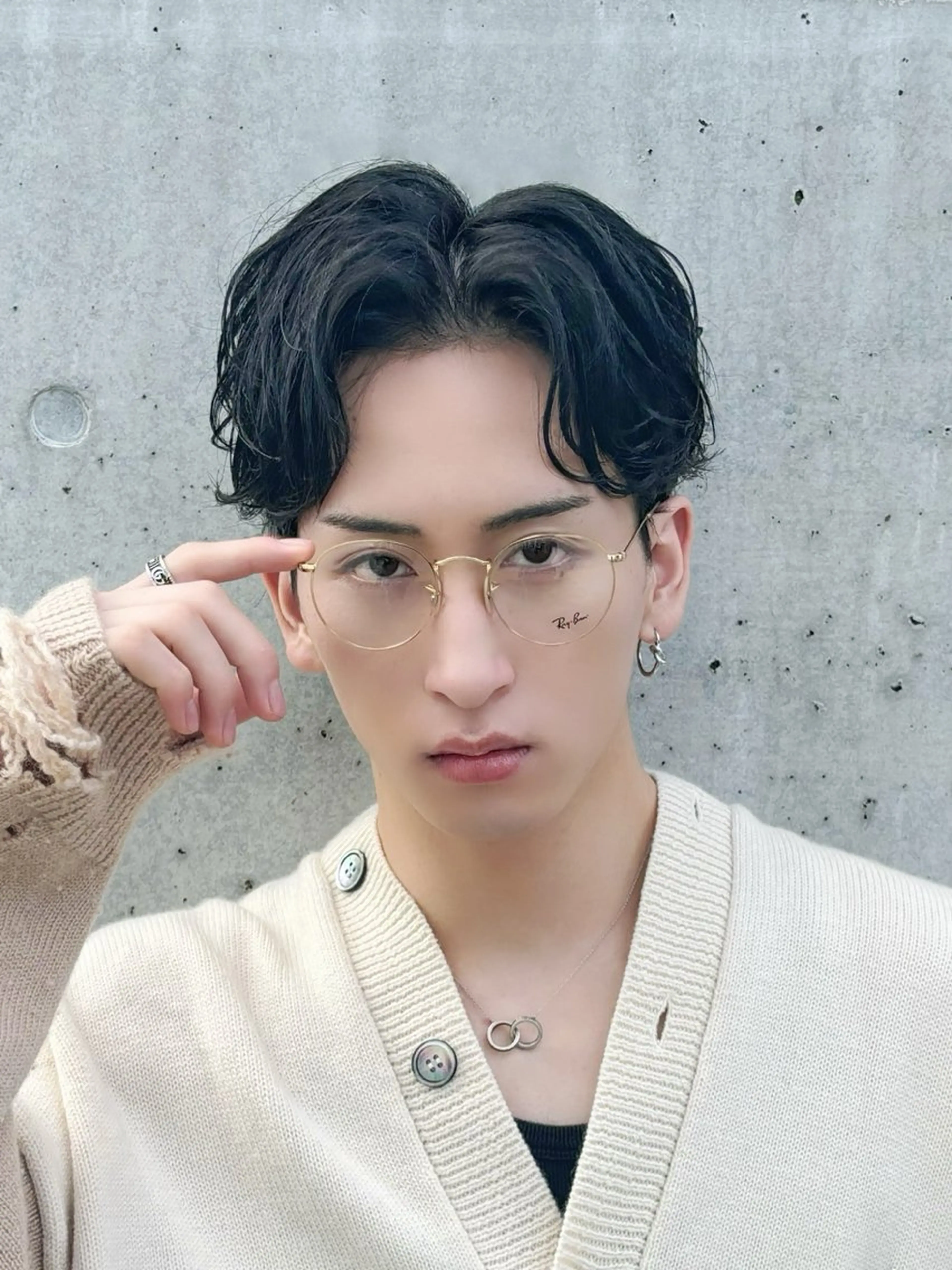 ショート パーマ メンズ カット パーマ ✨️センターパート/ 曲がる縮毛矯正✨️のヘアスタイル