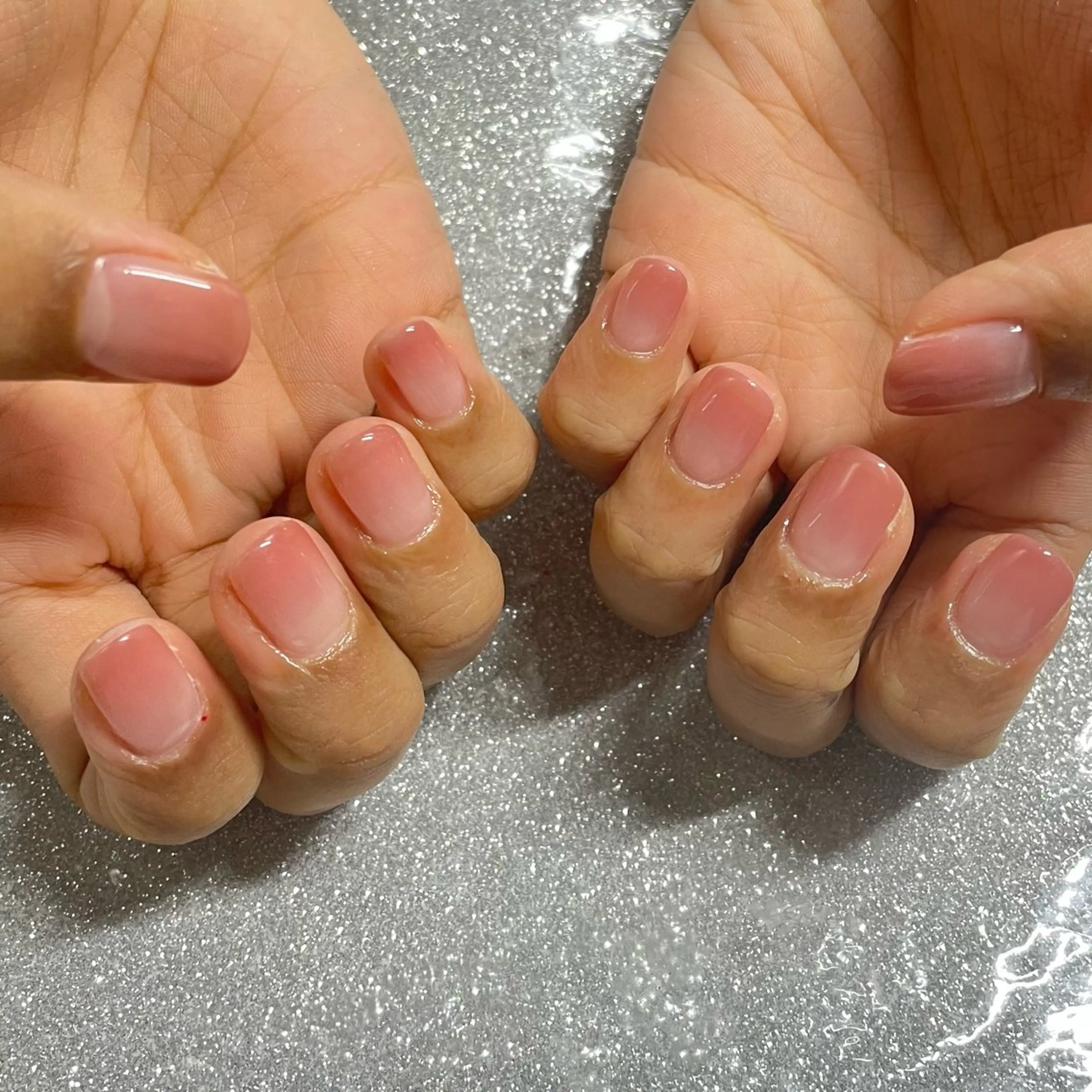 ネイル VIERU 🌈🎀💖のネイルデザイン