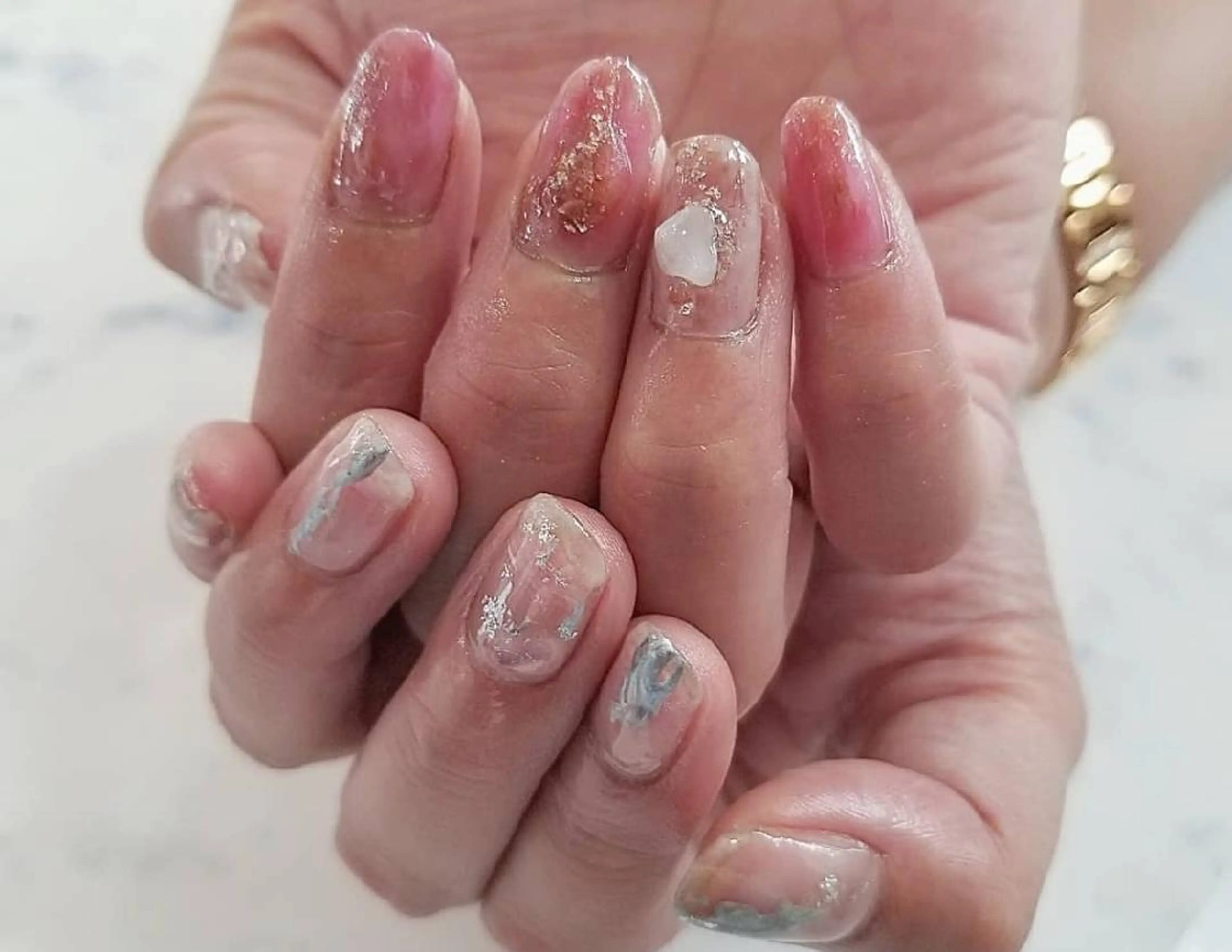 ネイル ニュアンスネイル 関口 友菜のヘアスタイル