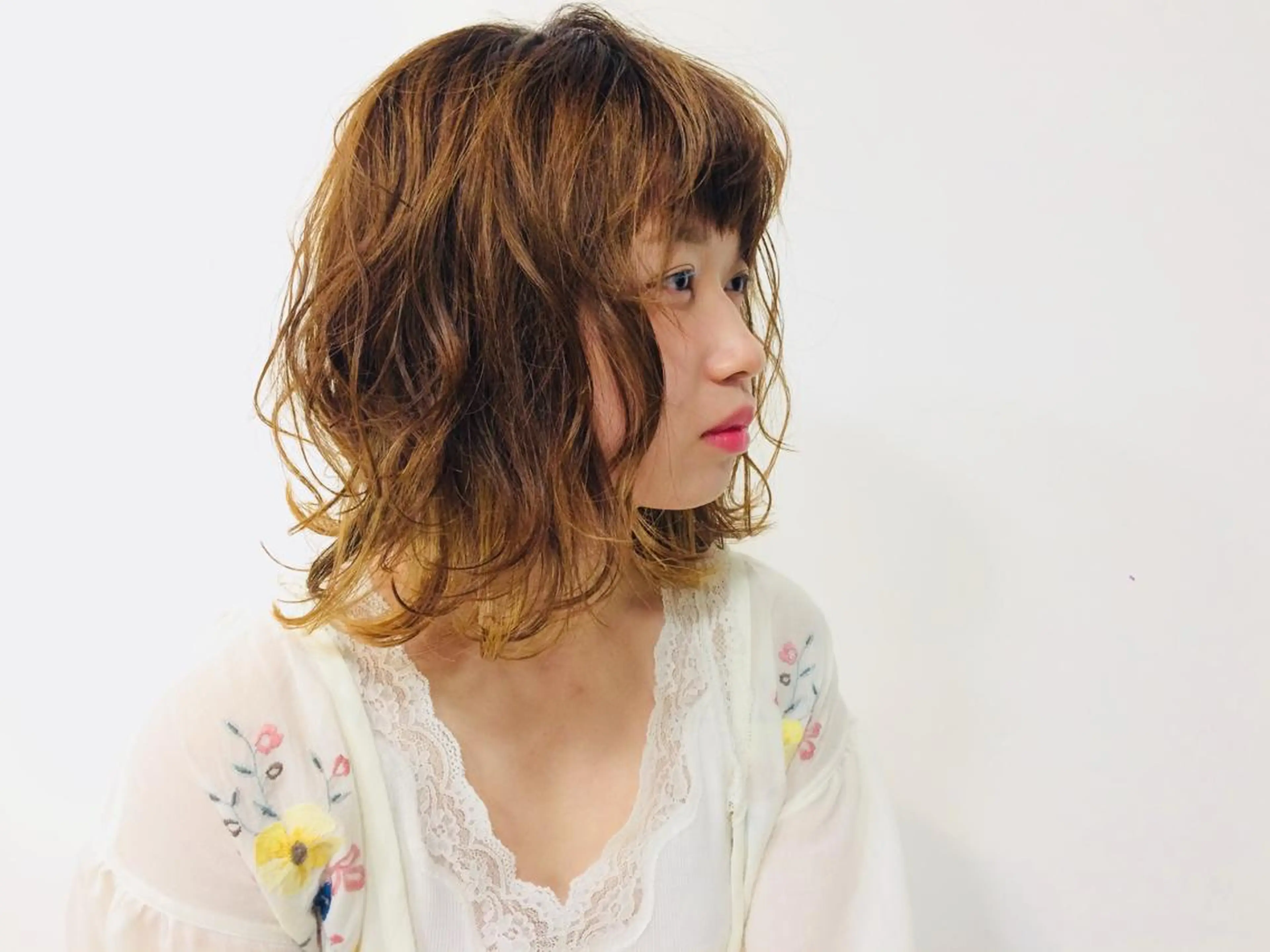 ミディアム ボブ 外ハネヘア 福島 妃佳留のヘアスタイル