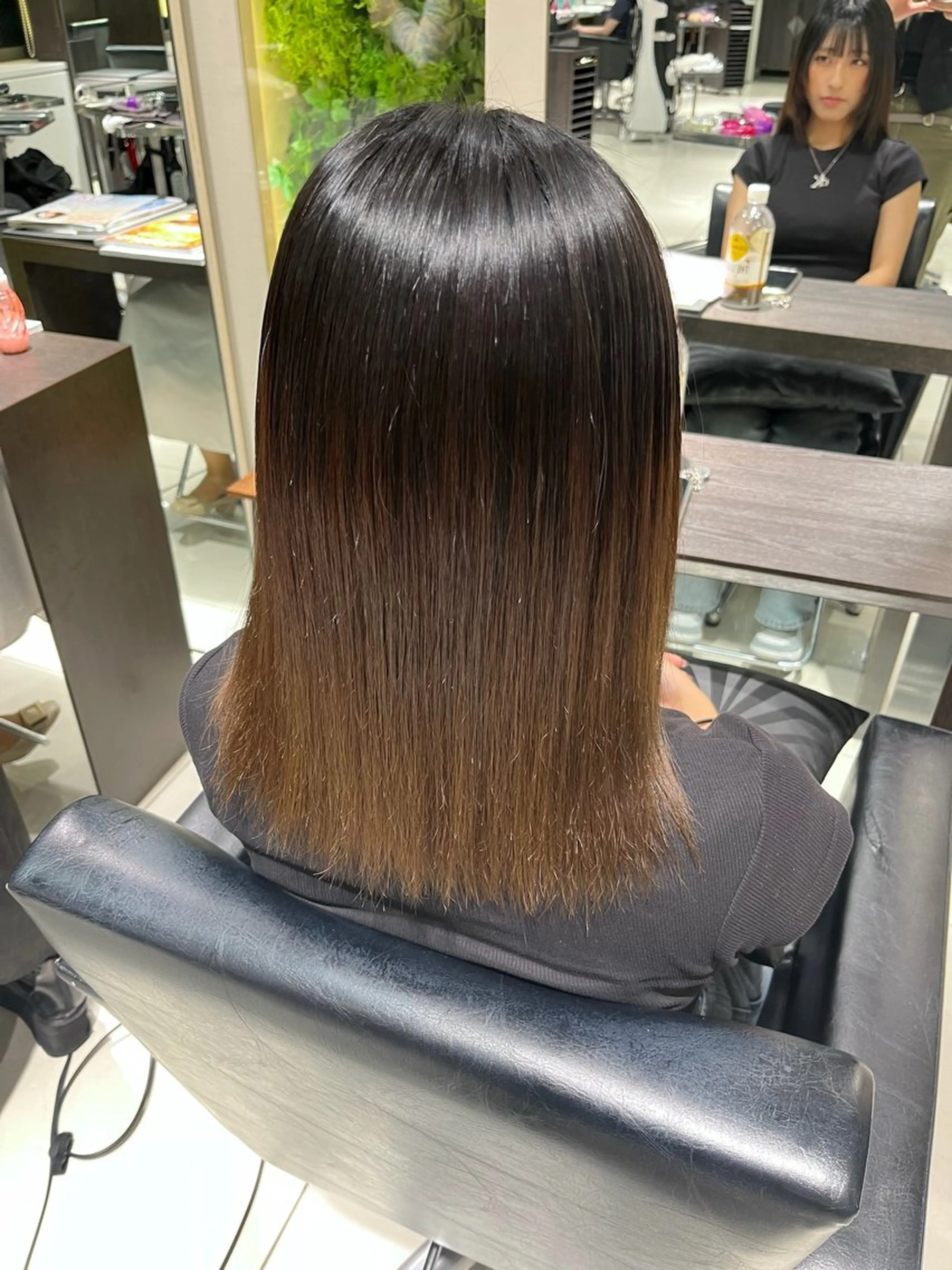 ミディアム 髪質改善/透明感カラ ー/レイヤー/あやはのヘアスタイル